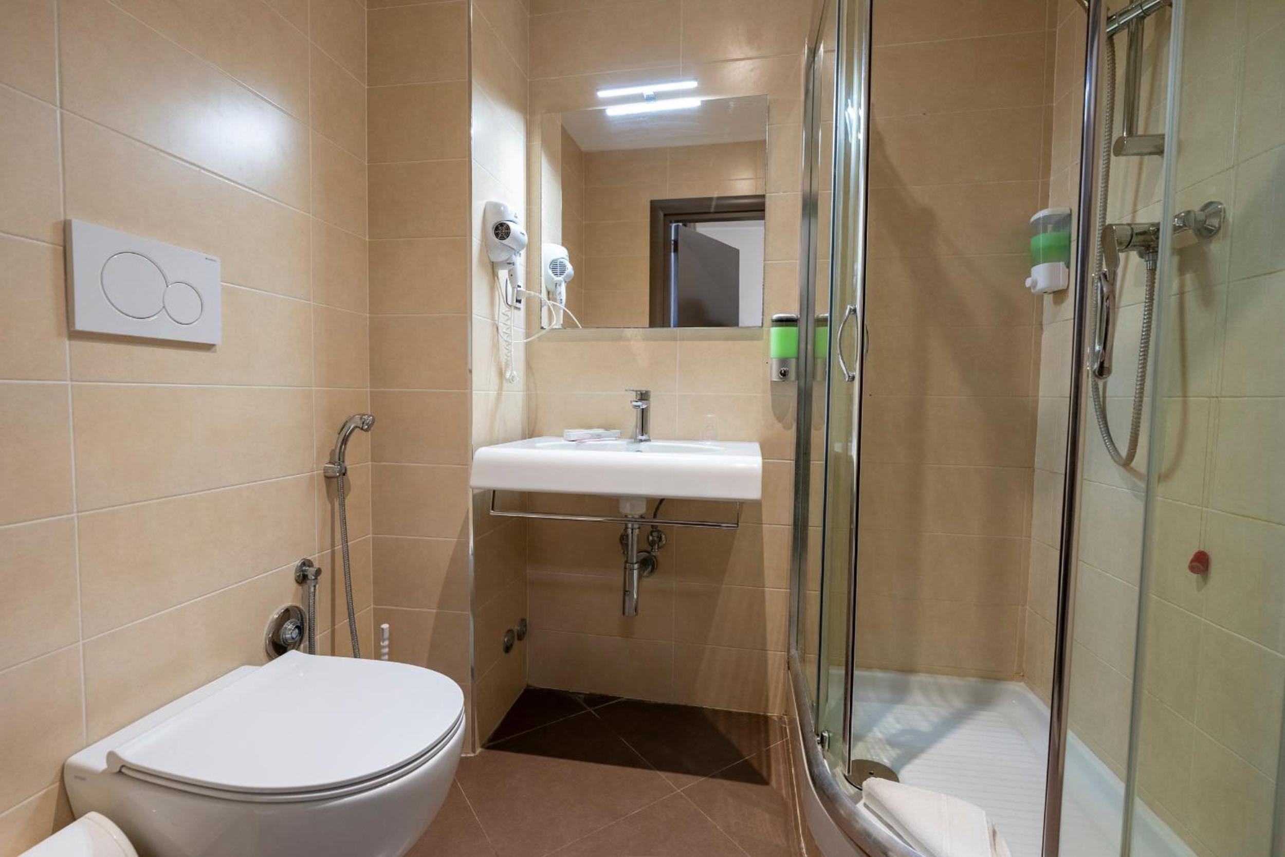 Superior Double or Twin Room photo 3