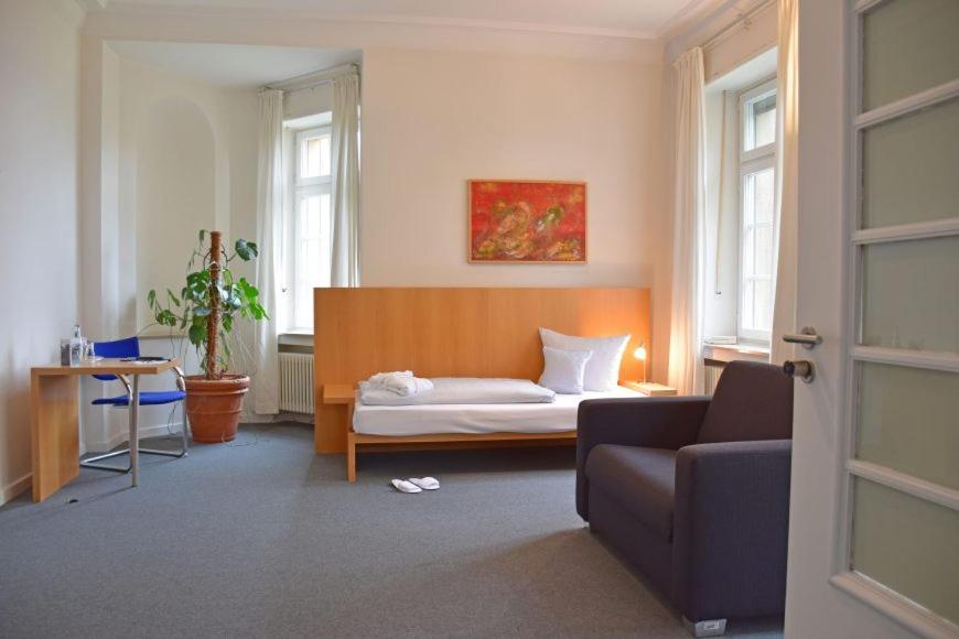 Apartment photo 2