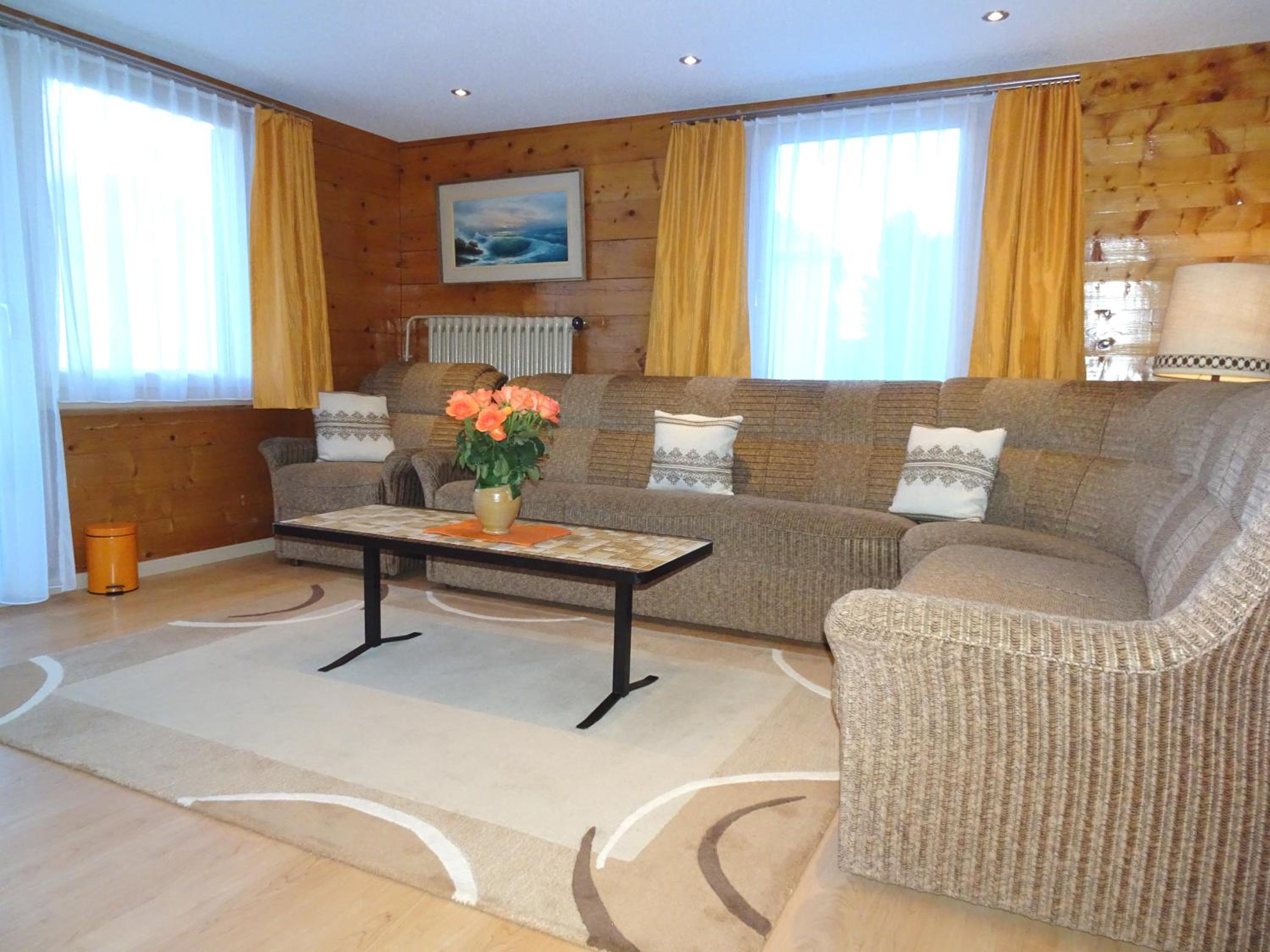 5-Bedroom Apartment with Mountain View photo 1