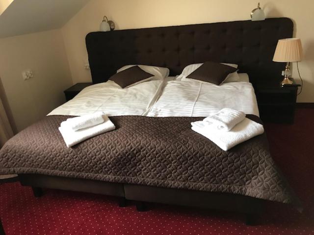 Double or Twin Room - Photo 2