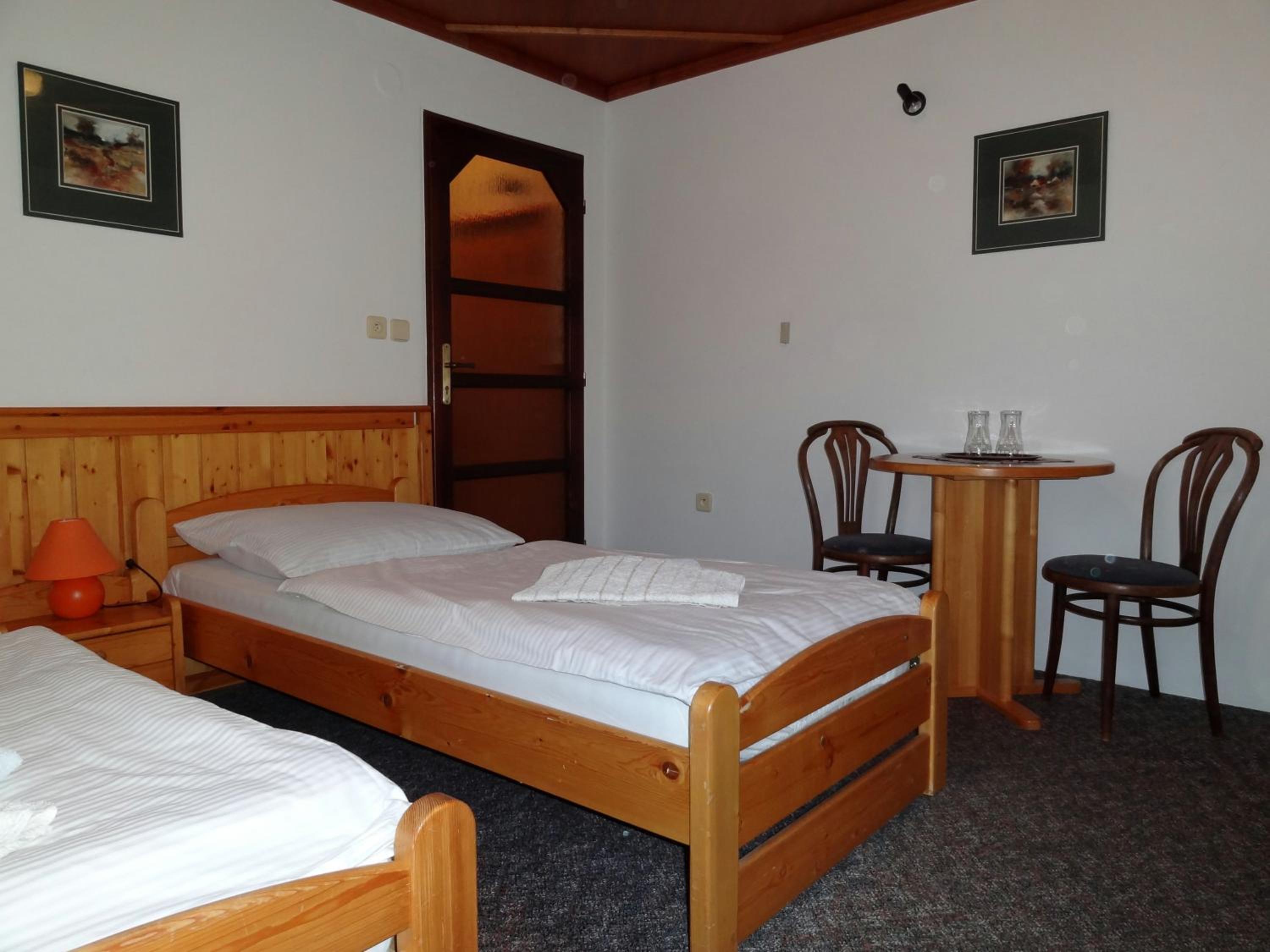 Twin Room photo 2