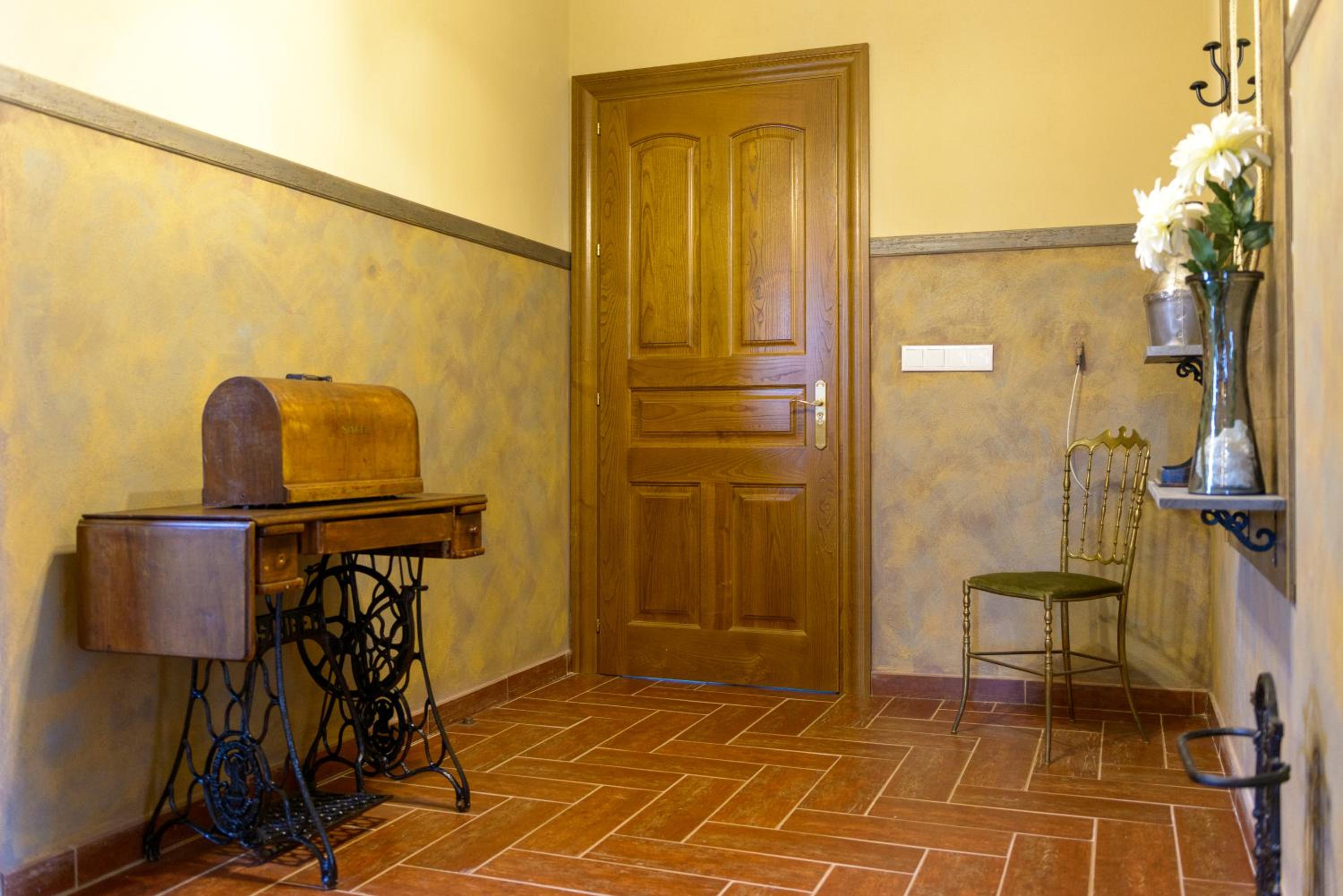 Apartment with Terrace photo 3