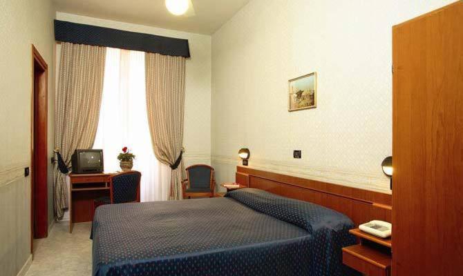 Double or Twin Room photo 2