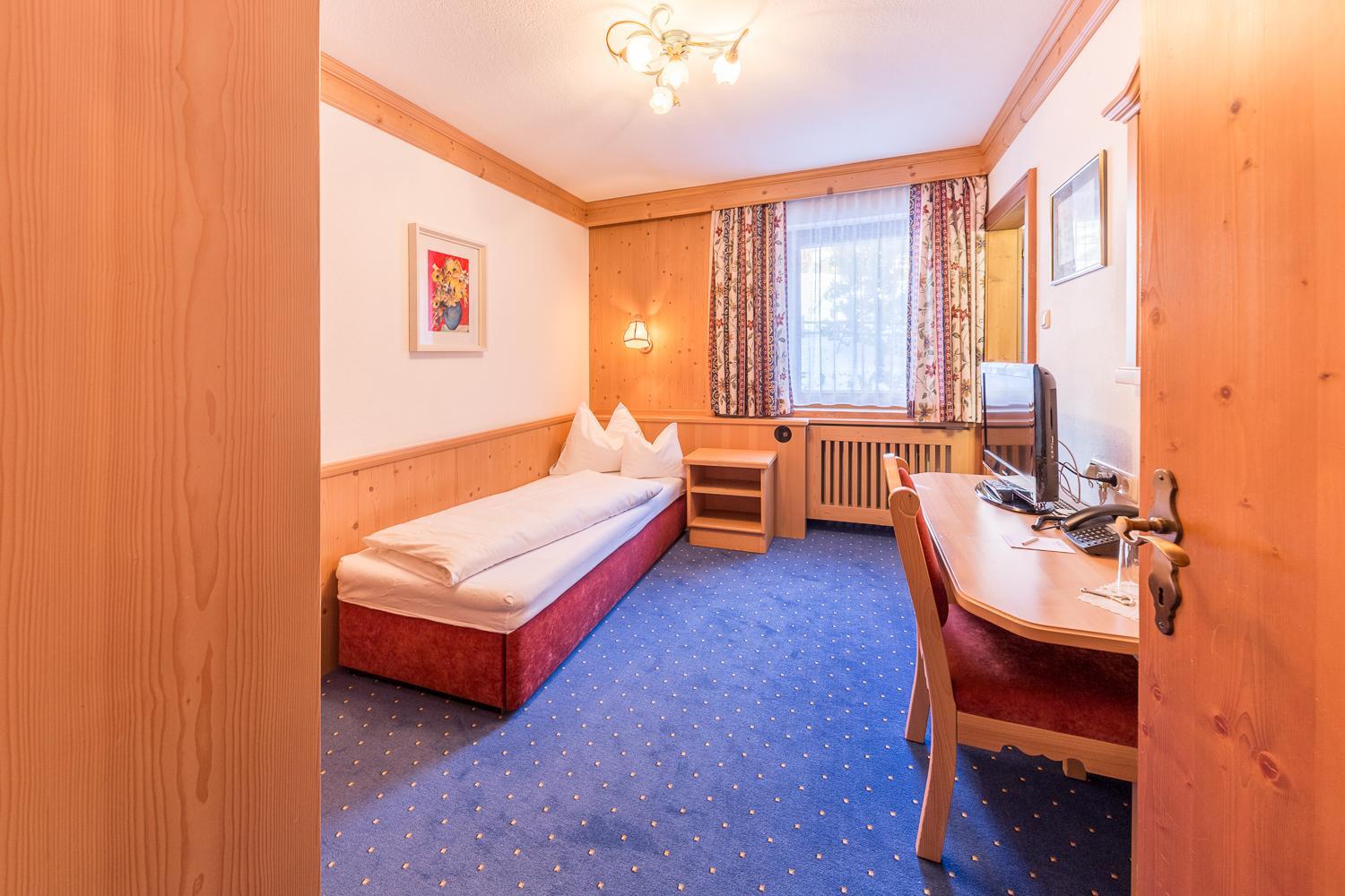 Single Room photo 3