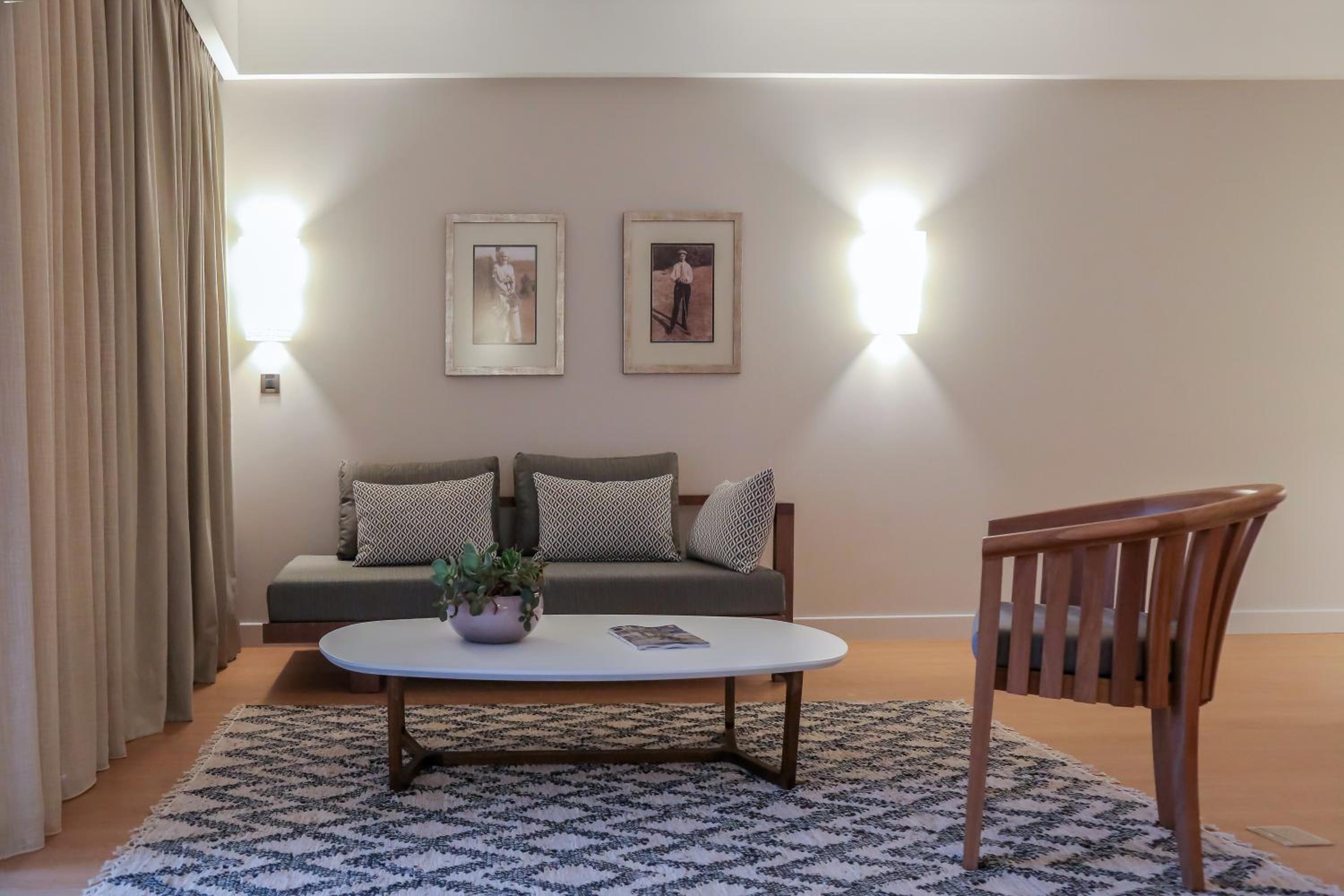 Executive Suite with Golf Course and Mountain View photo 2