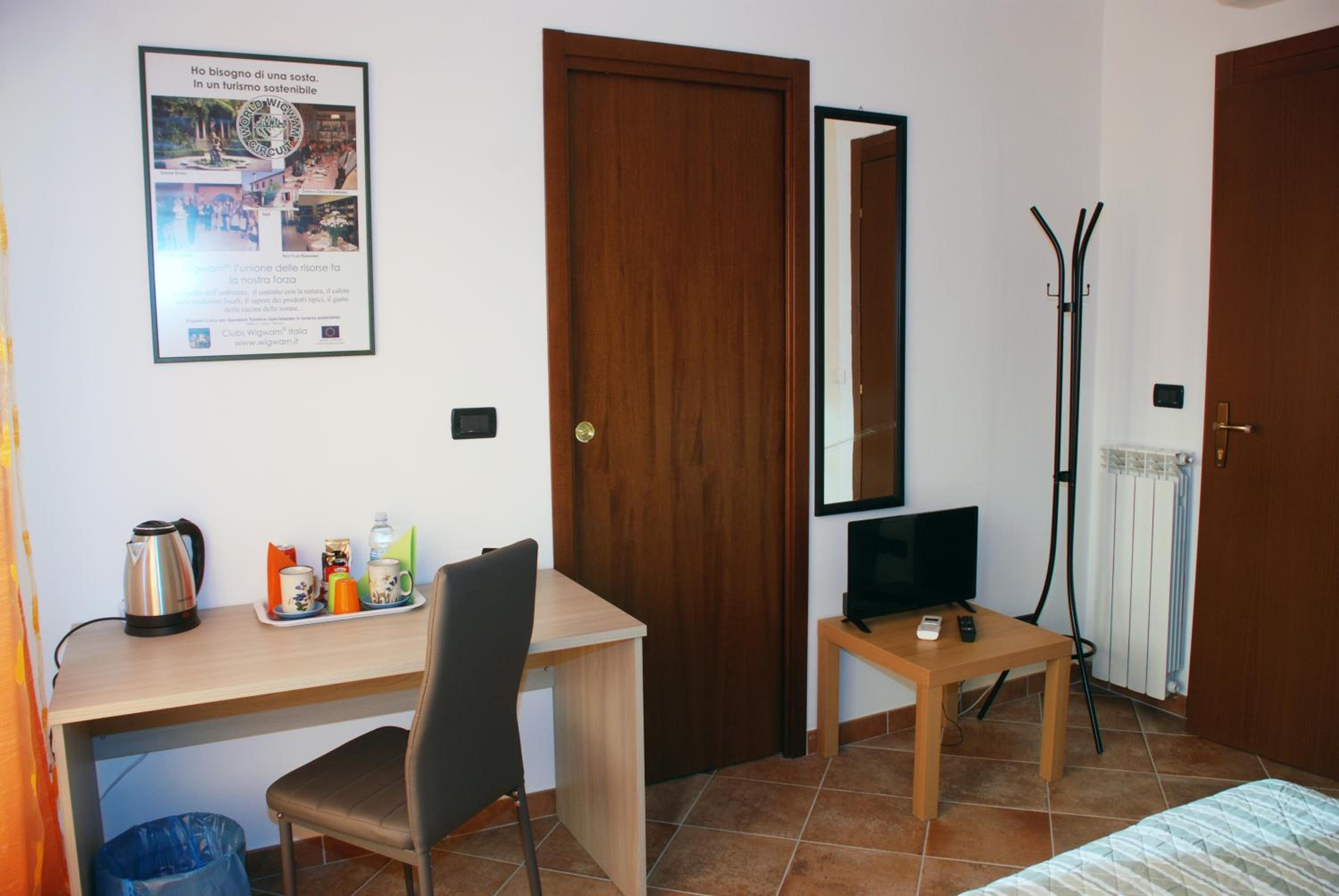 Double or Twin Room photo 2