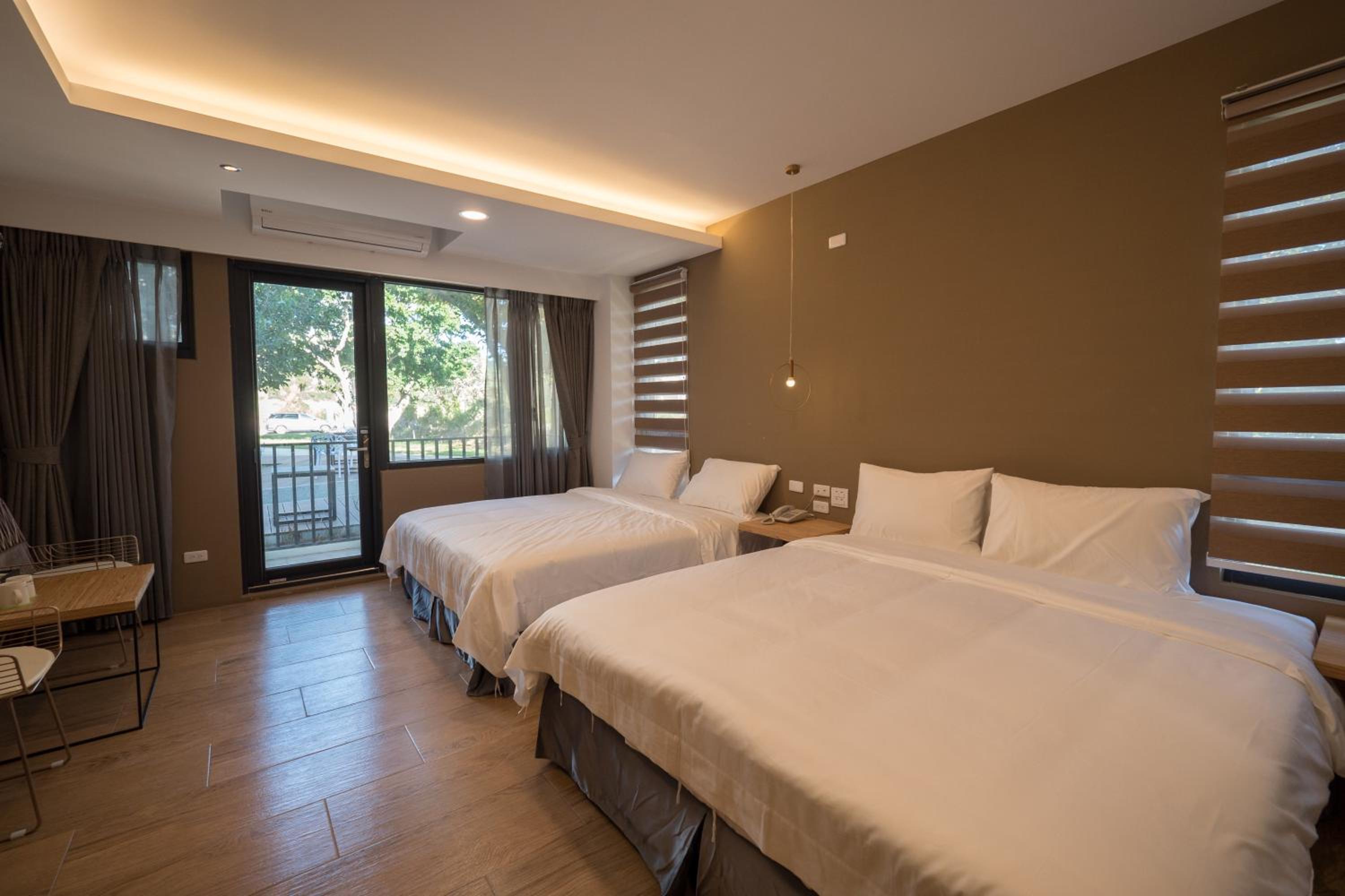 Quadruple Room - Photo 3