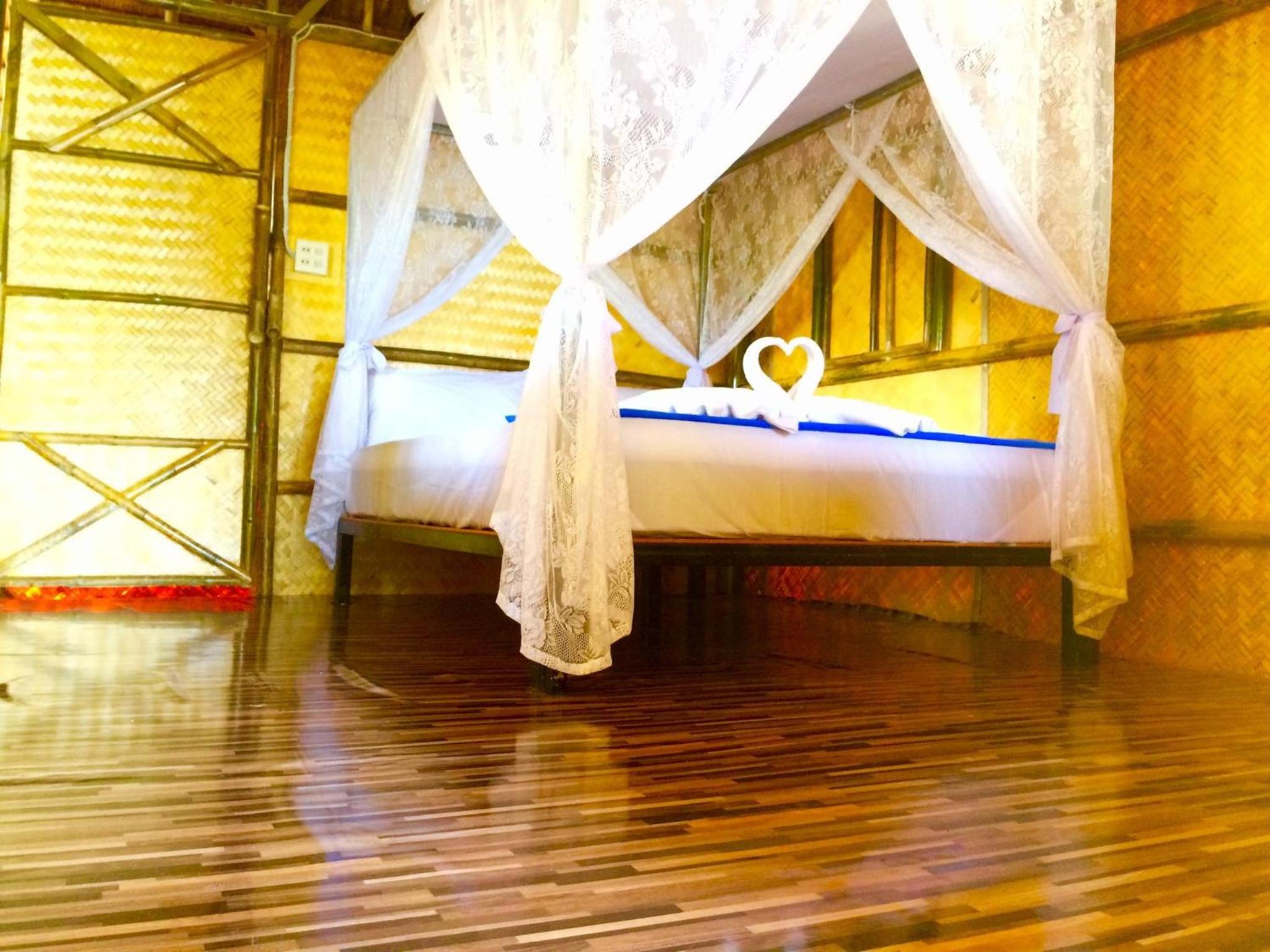 Bungalow with Sea View