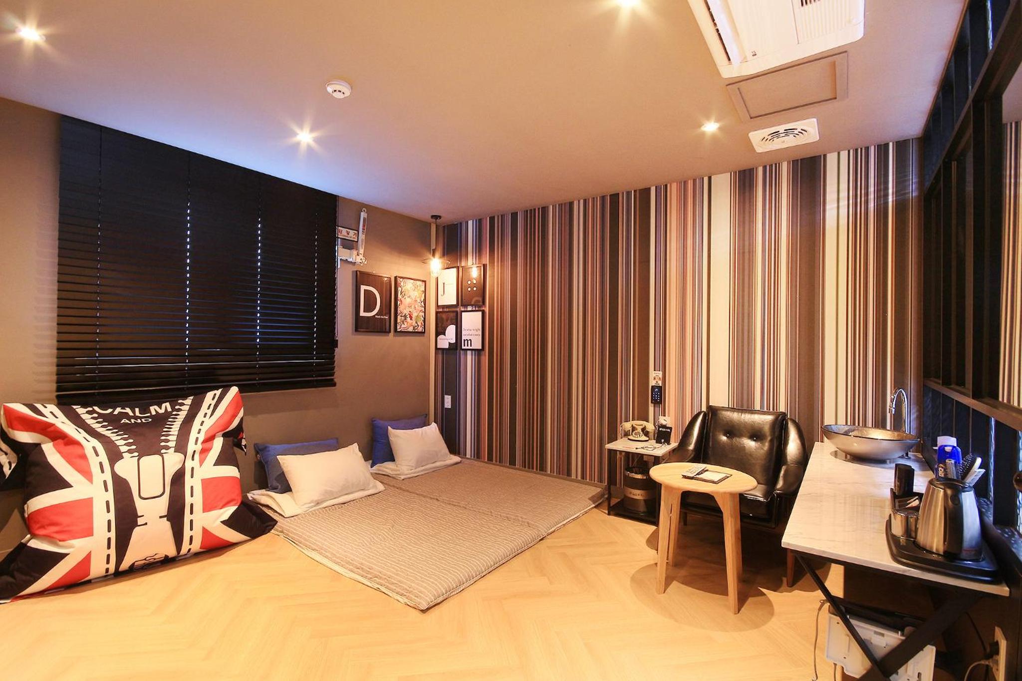 Korean-Style Double Room photo 1