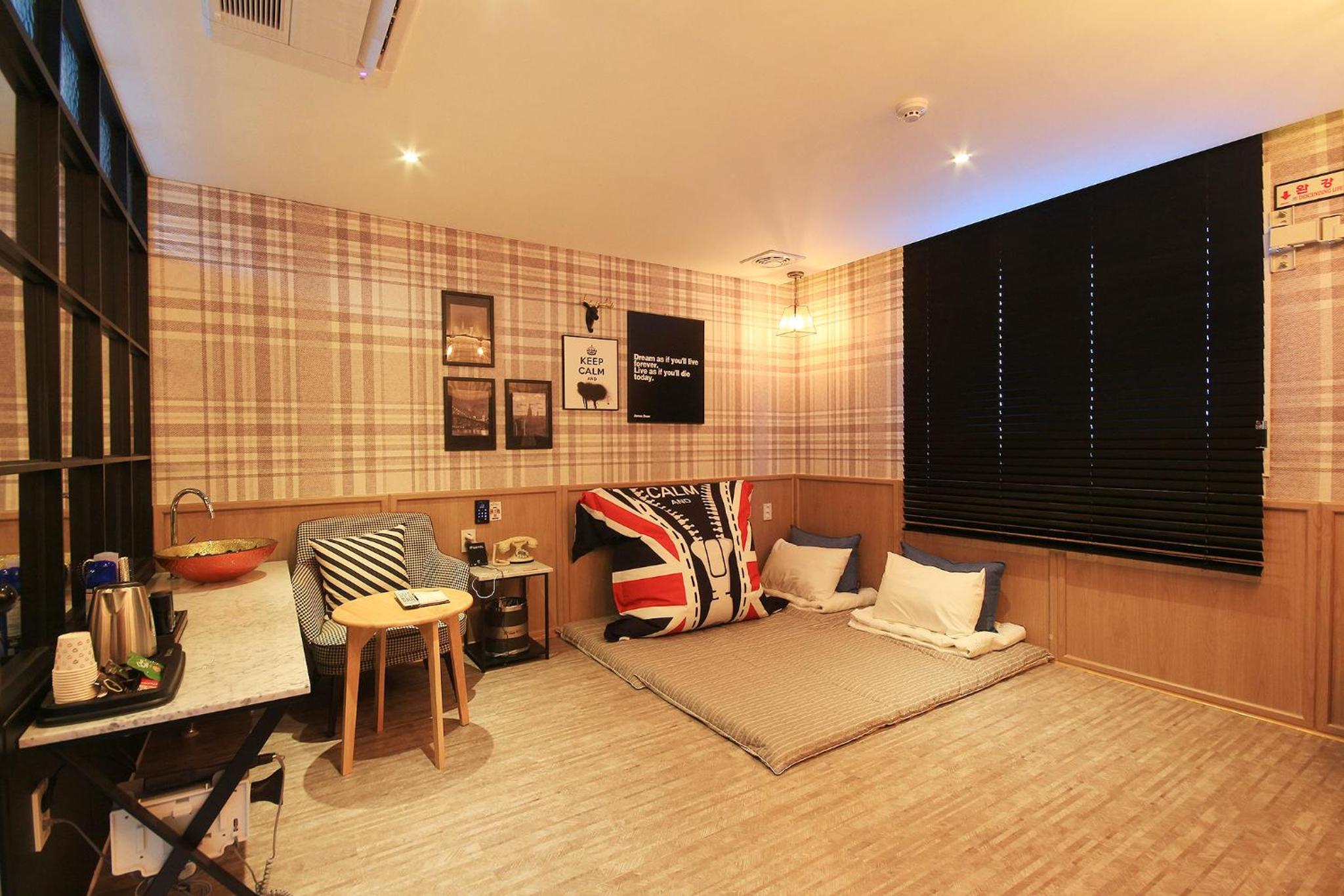 Korean-Style Double Room photo 2
