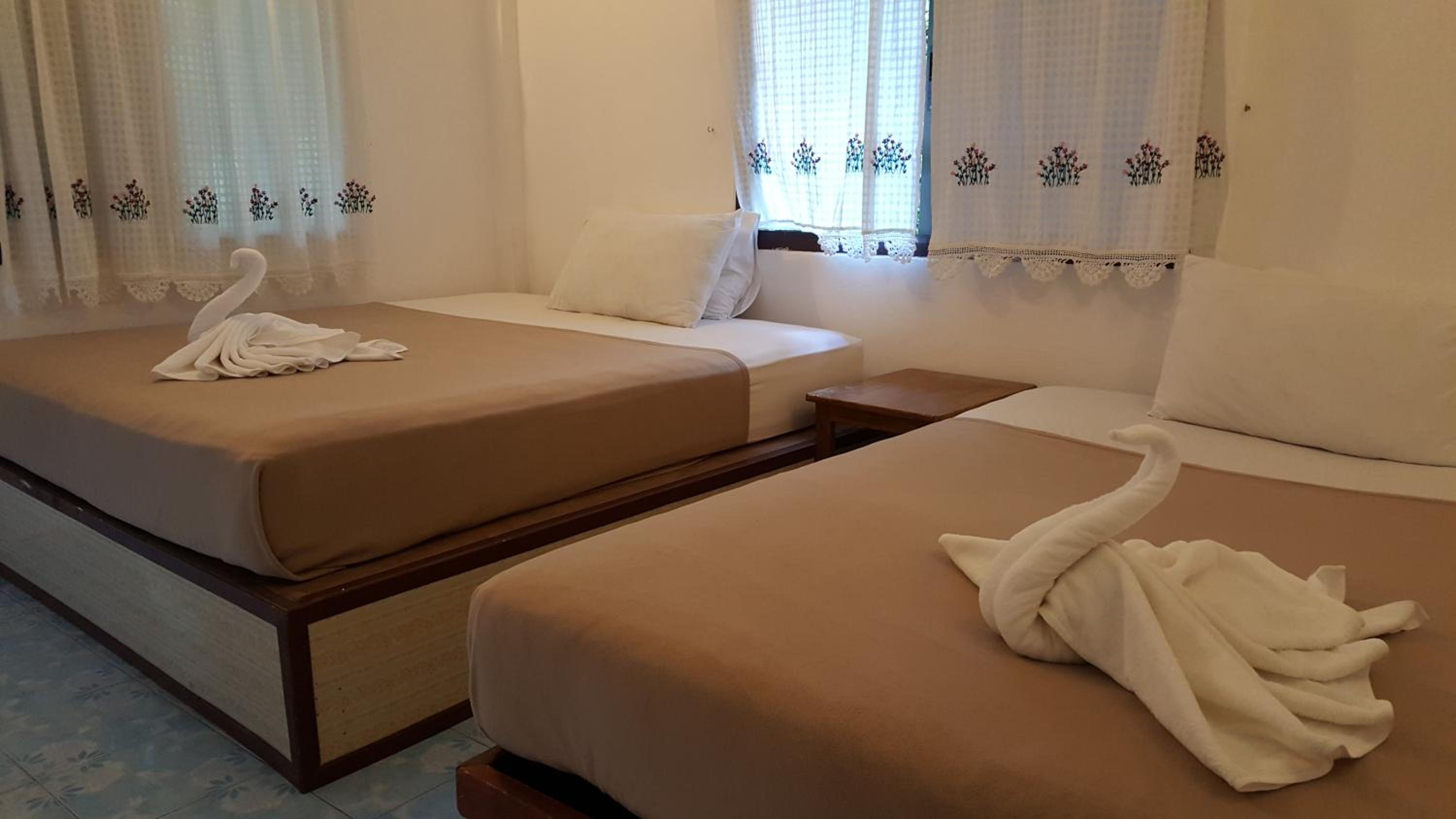 Standard Twin Room with Garden View photo 3
