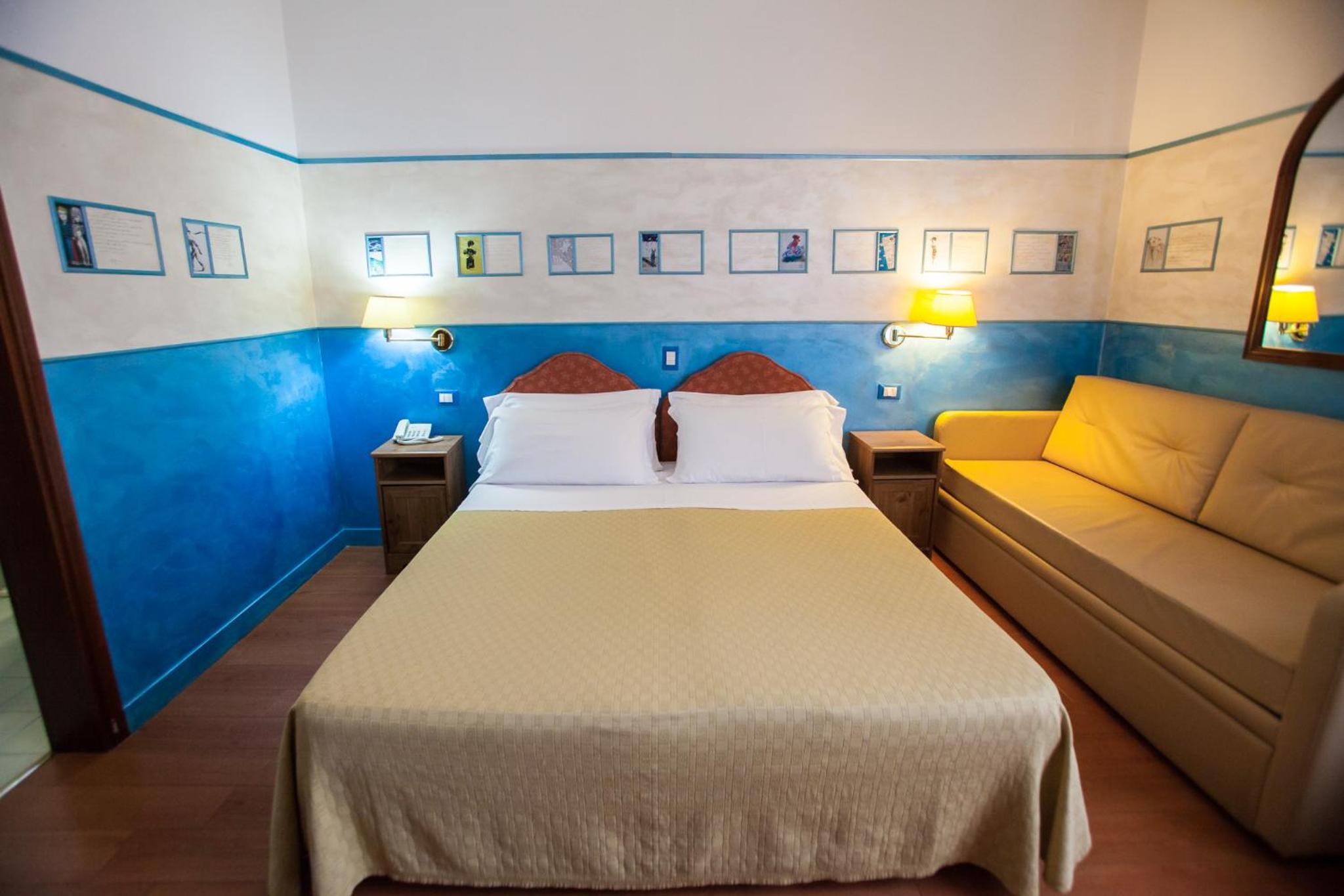 Classic Double or Twin Room - Photo 19