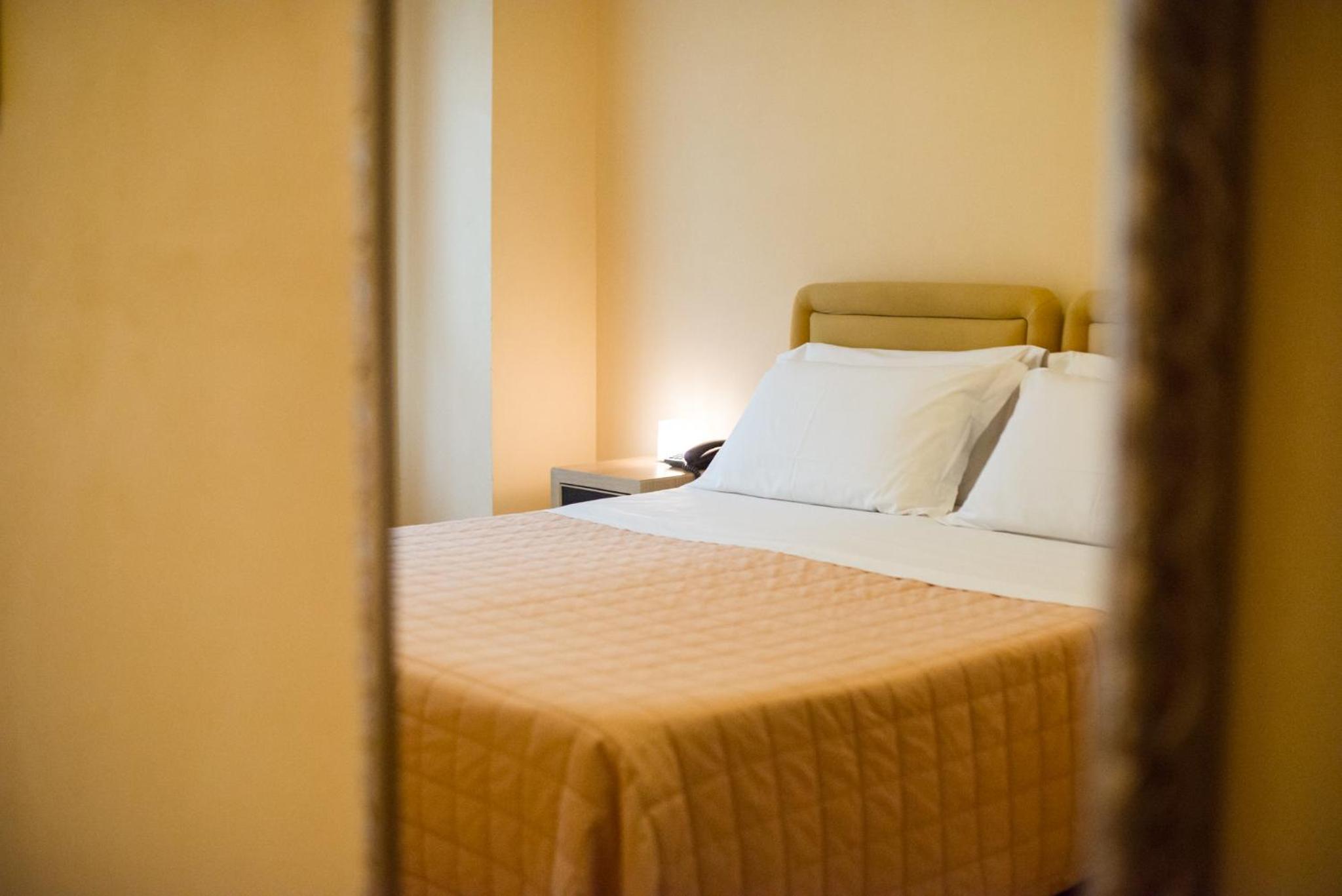 Superior Double or Twin Room - Photo 18