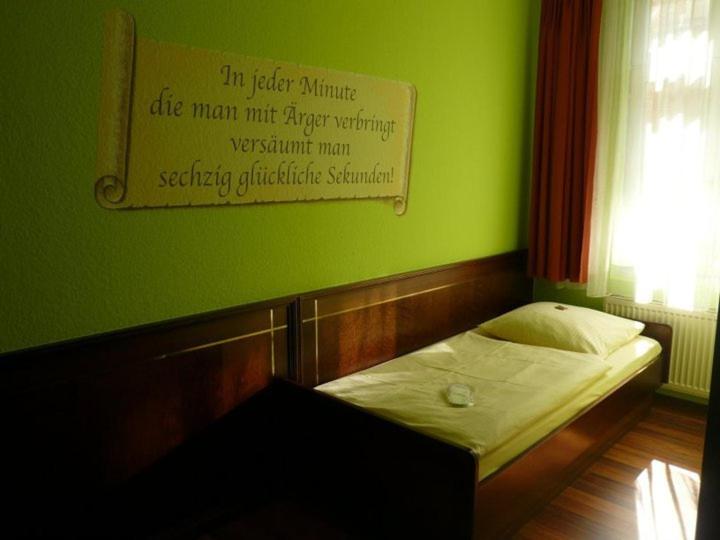 Single Room photo 3
