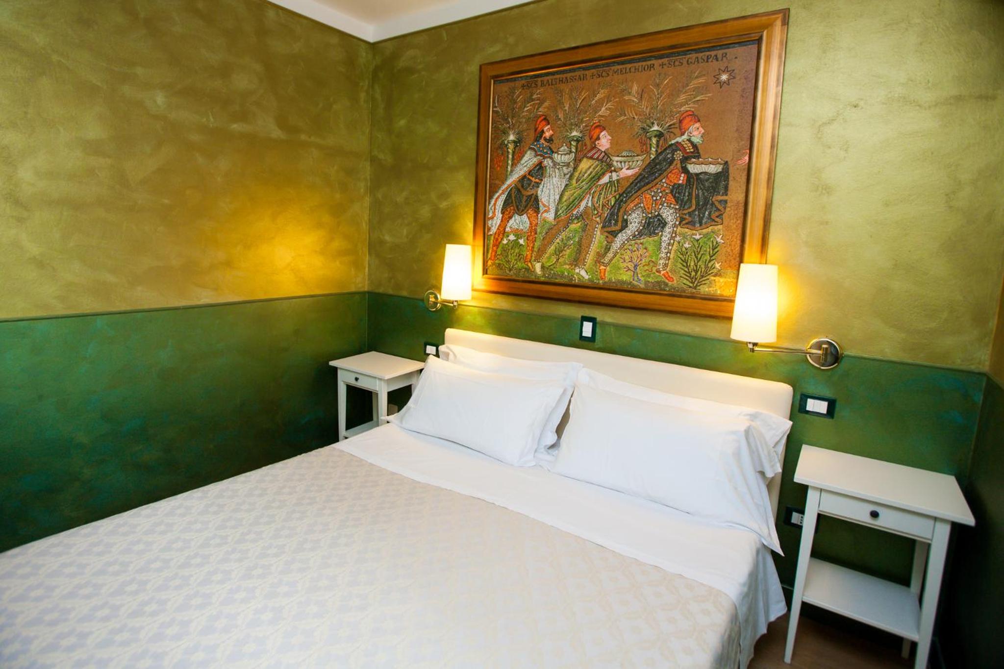 Economy Double Room - Photo 31