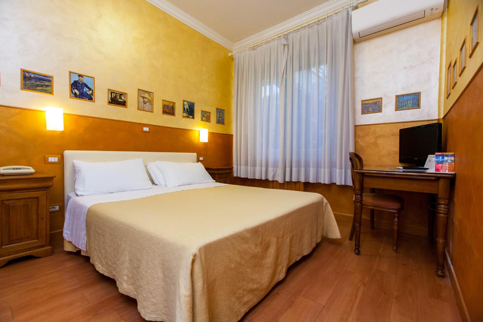 Classic Double or Twin Room - Photo 2