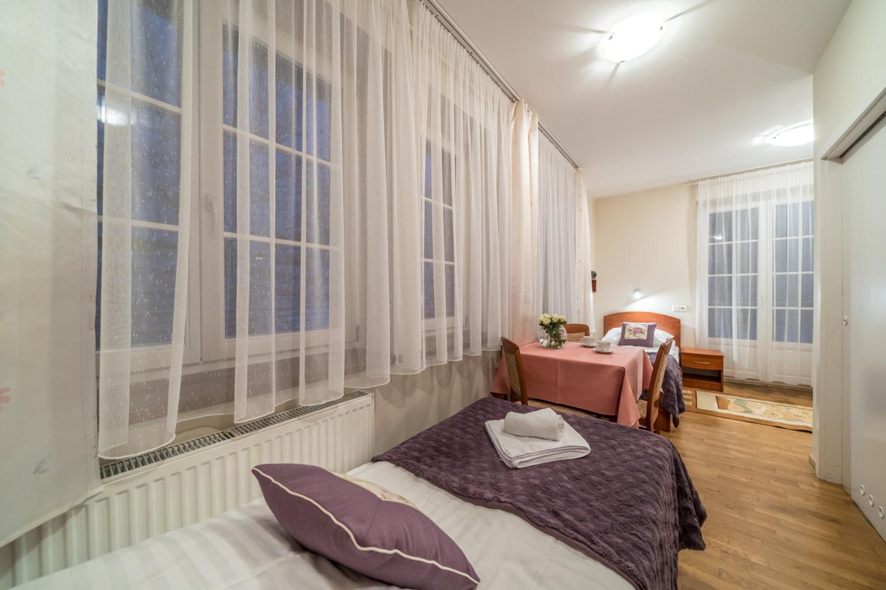 Triple Room with Bathroom