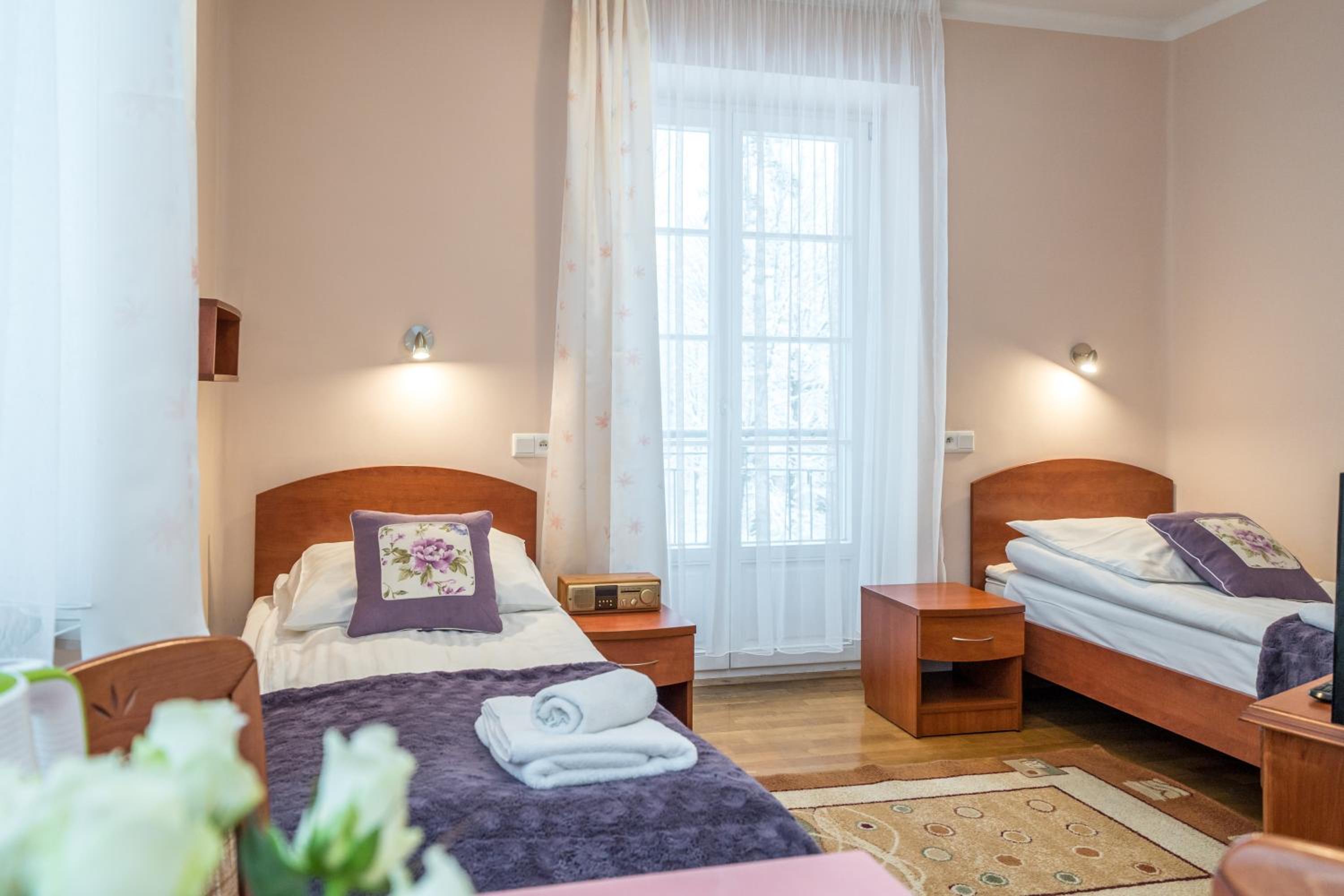 Triple Room with Bathroom