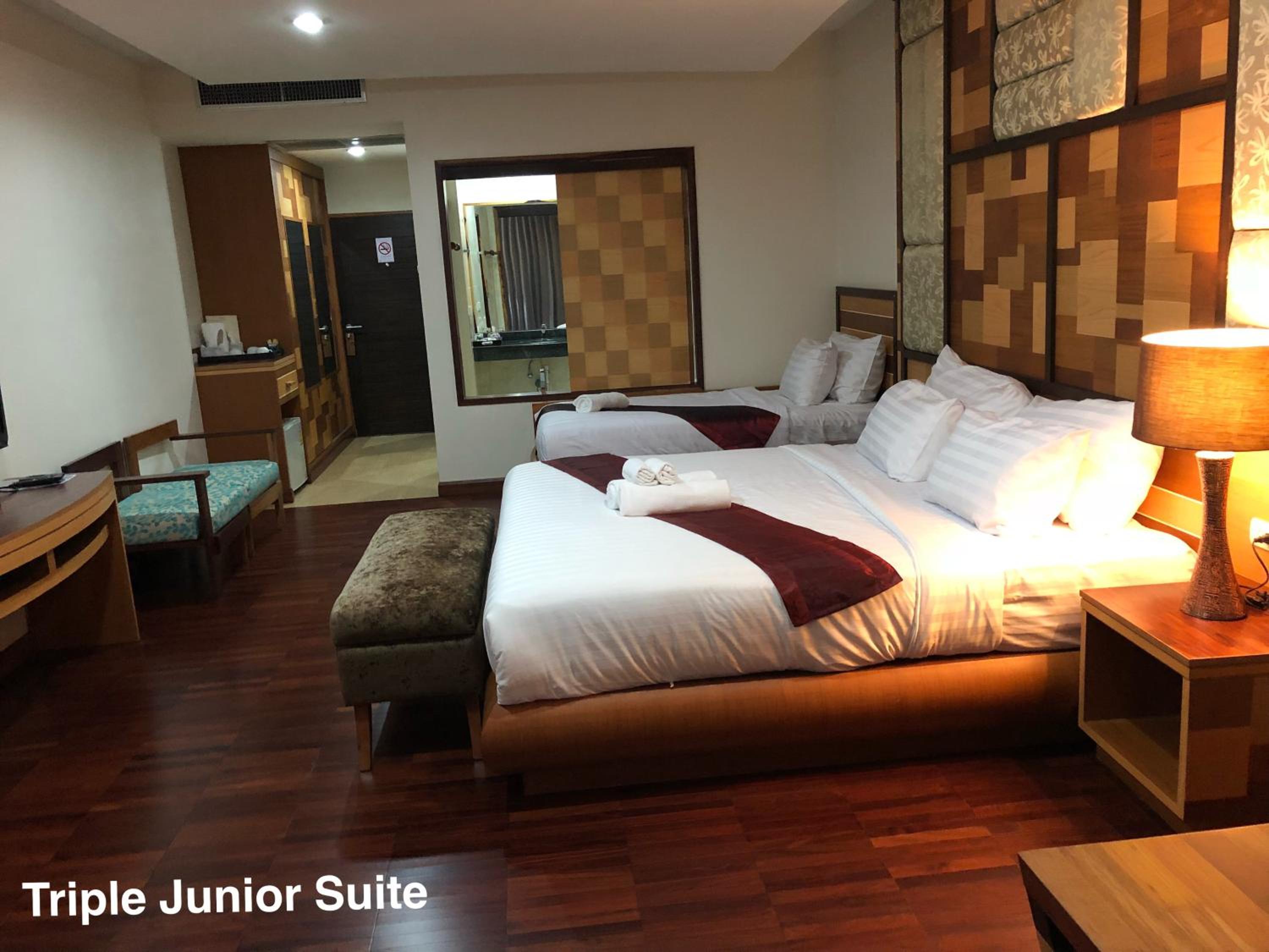 Junior Triple Suite photo 1