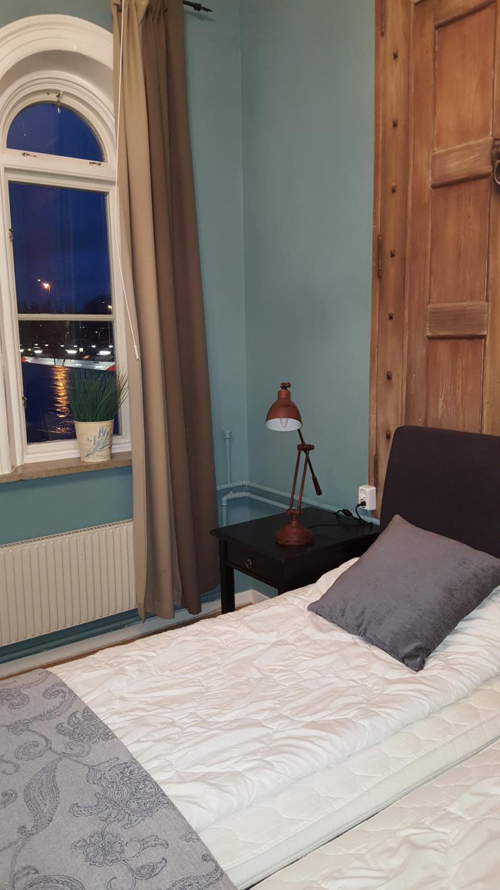 Double Room with Shared Bathroom photo 3