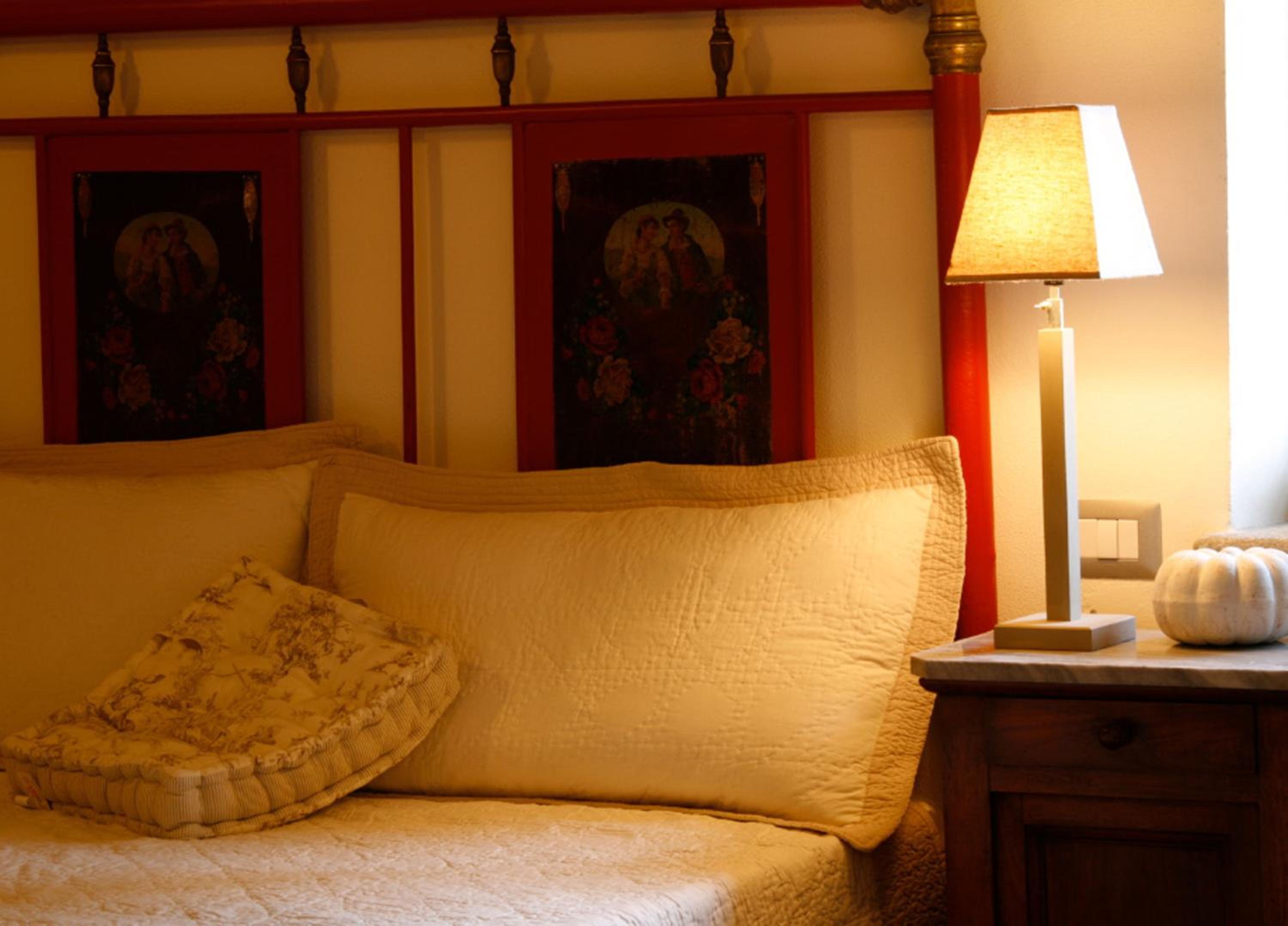 Large Double Room - Photo 10