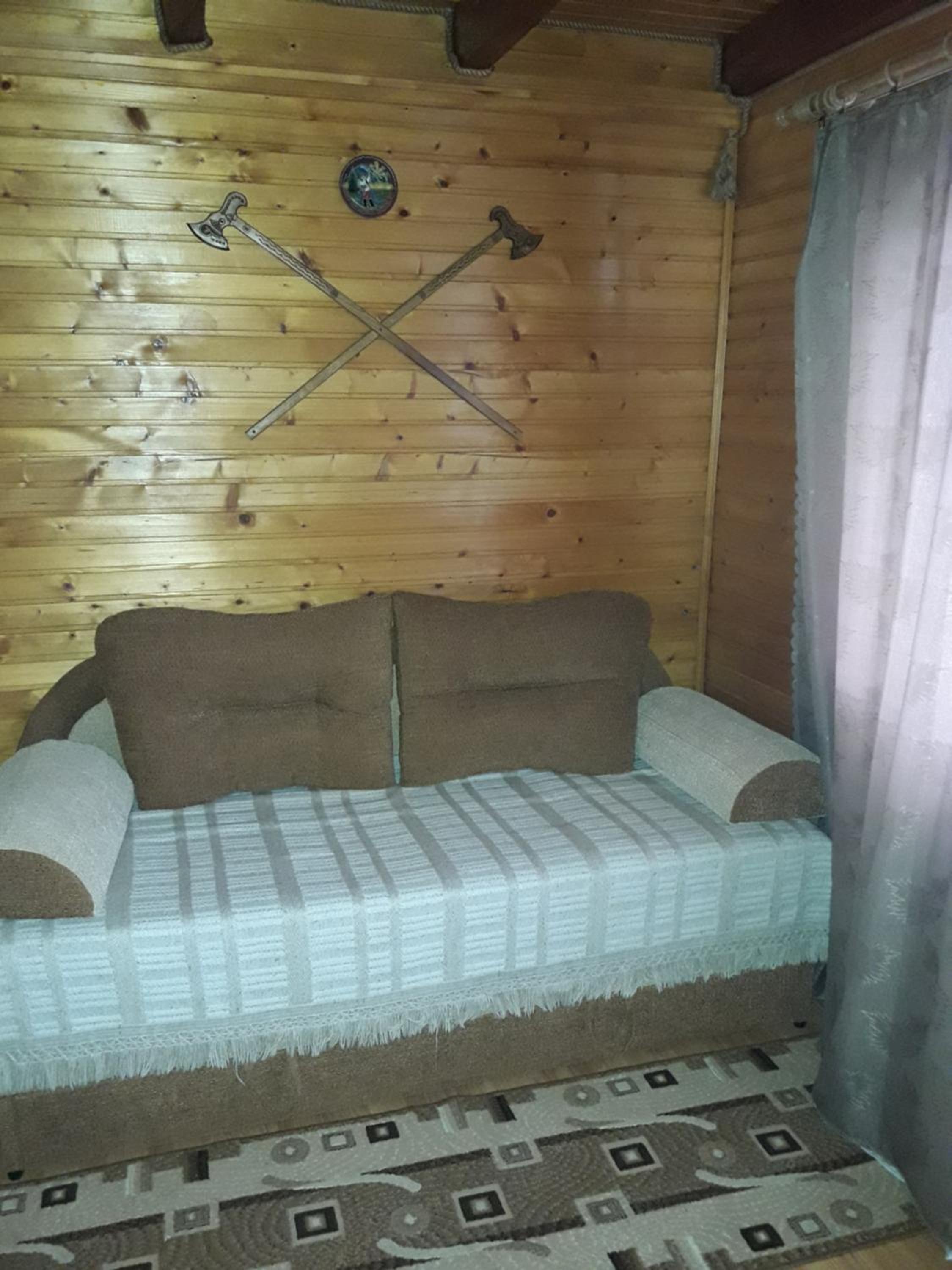 Family Room with Balcony photo 3