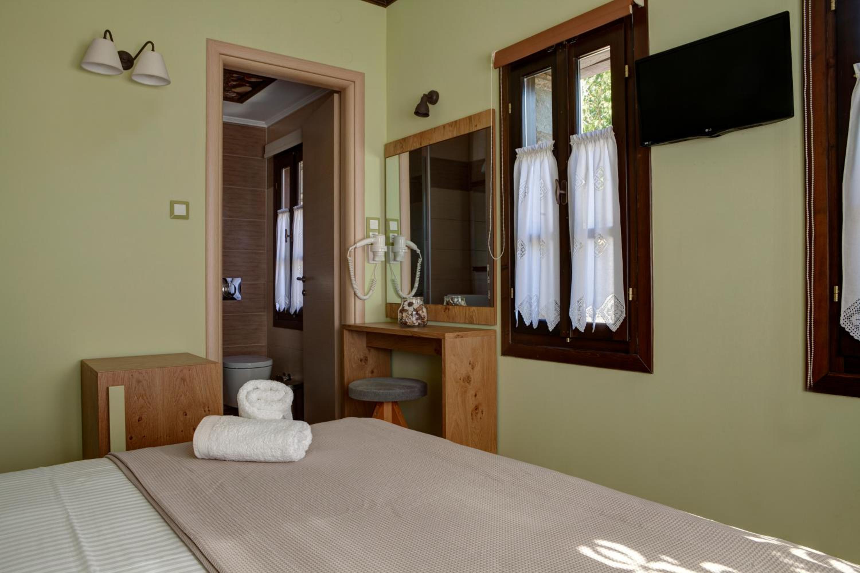 Double Room with Garden View photo 2