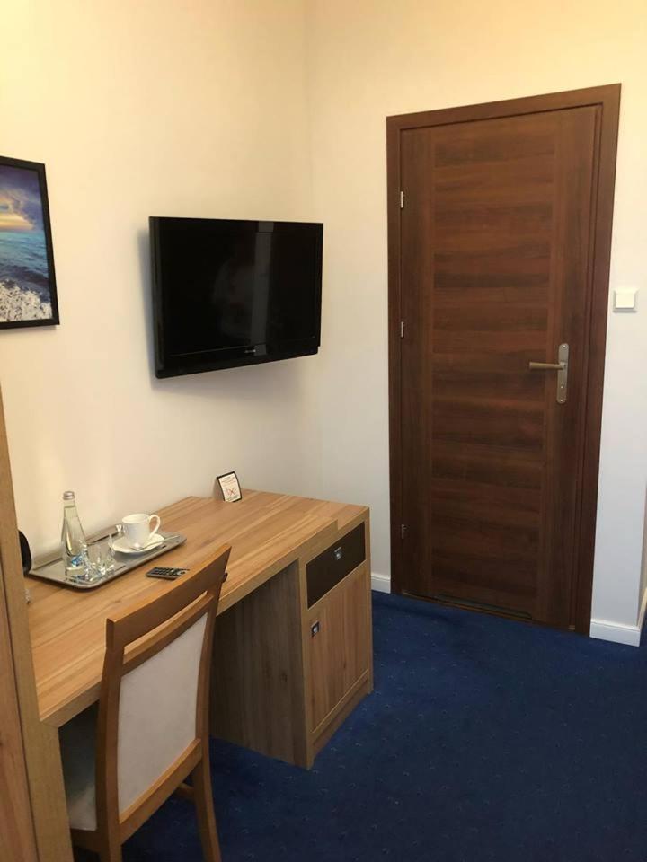 Small Single Room photo 1