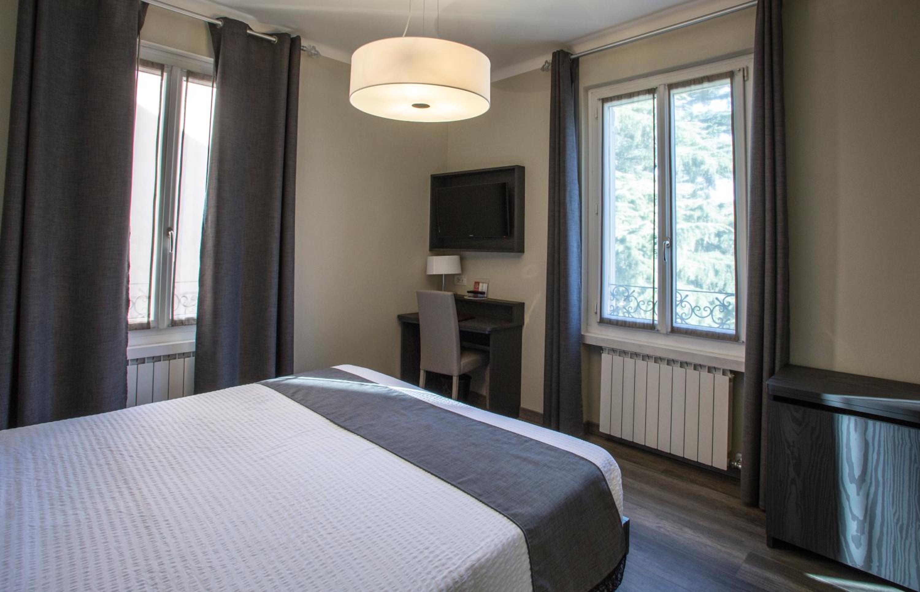 Double or Twin Room - Photo 29