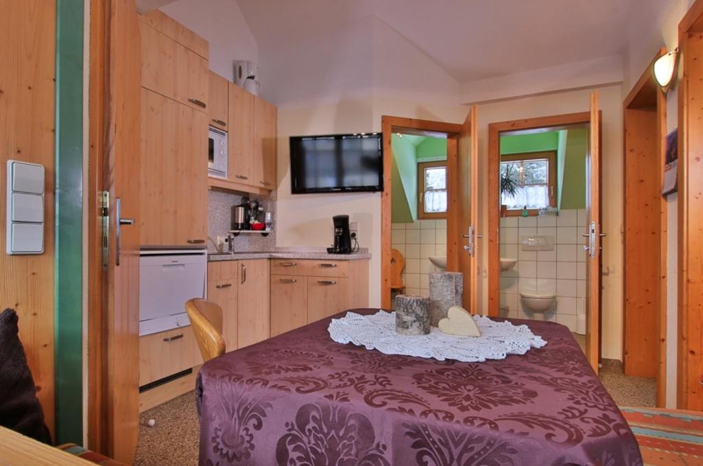Two-Bedroom Apartment with Balcony photo 3
