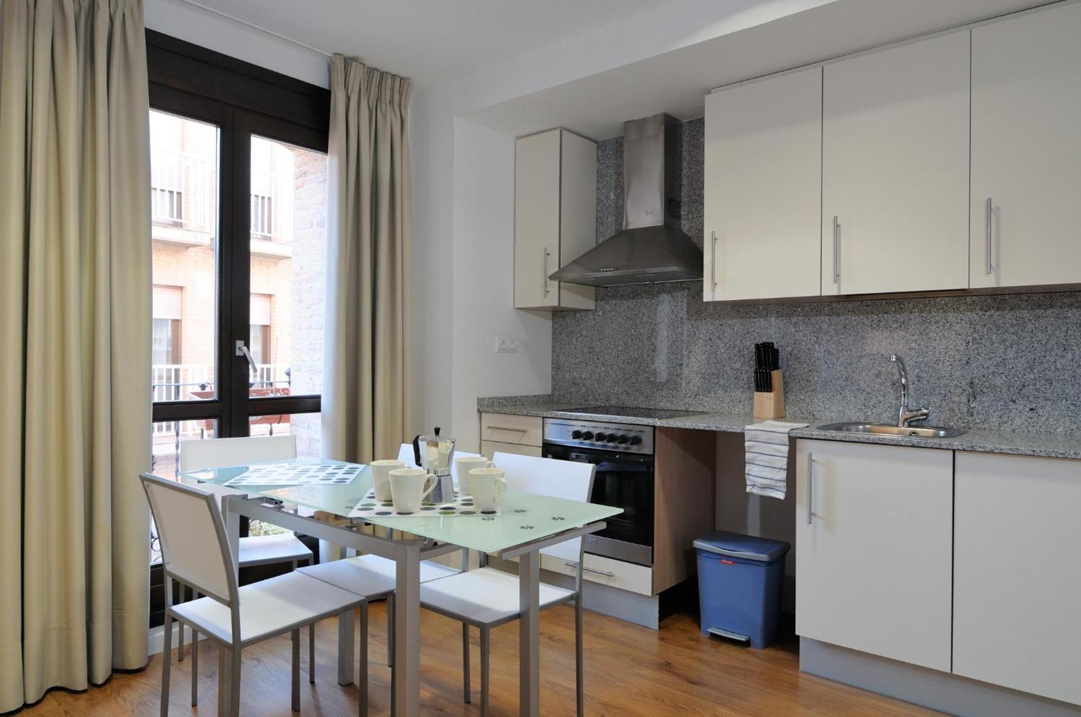 Two-Bedroom Apartment - Photo 9