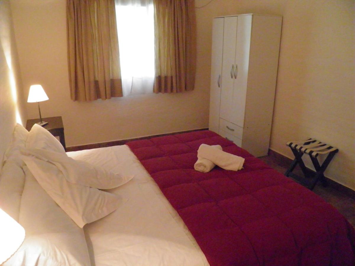 One-Bedroom Apartment (4 Adults) photo 1