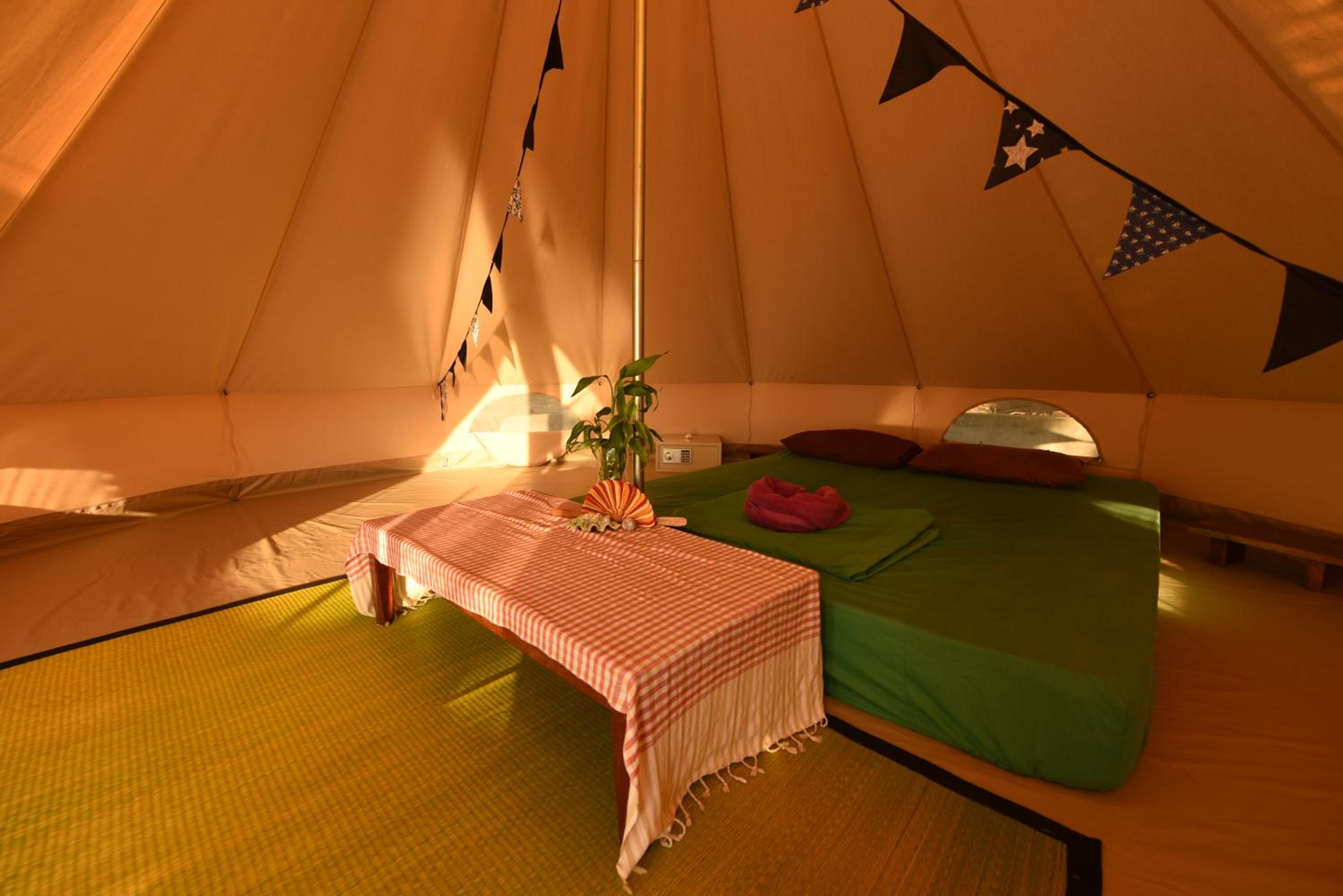Tent beach front  photo 1