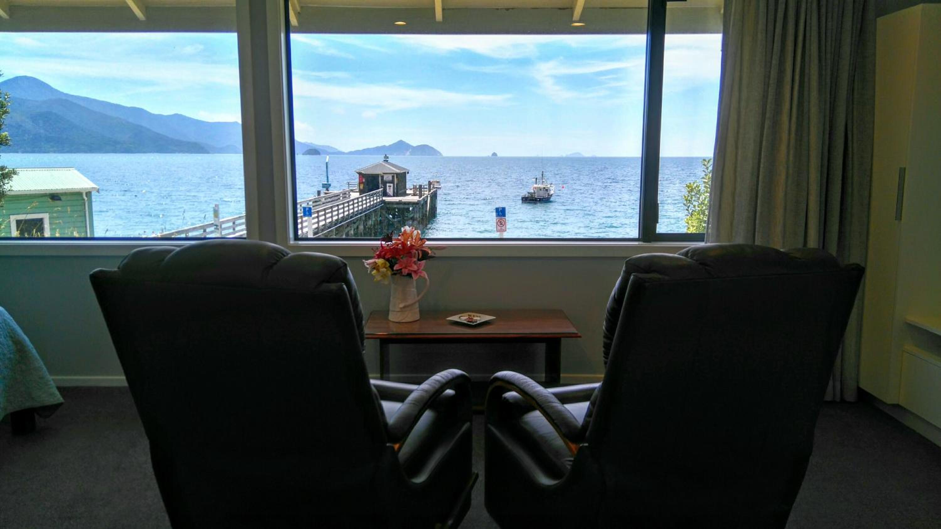 Villa - Beach Front photo 1