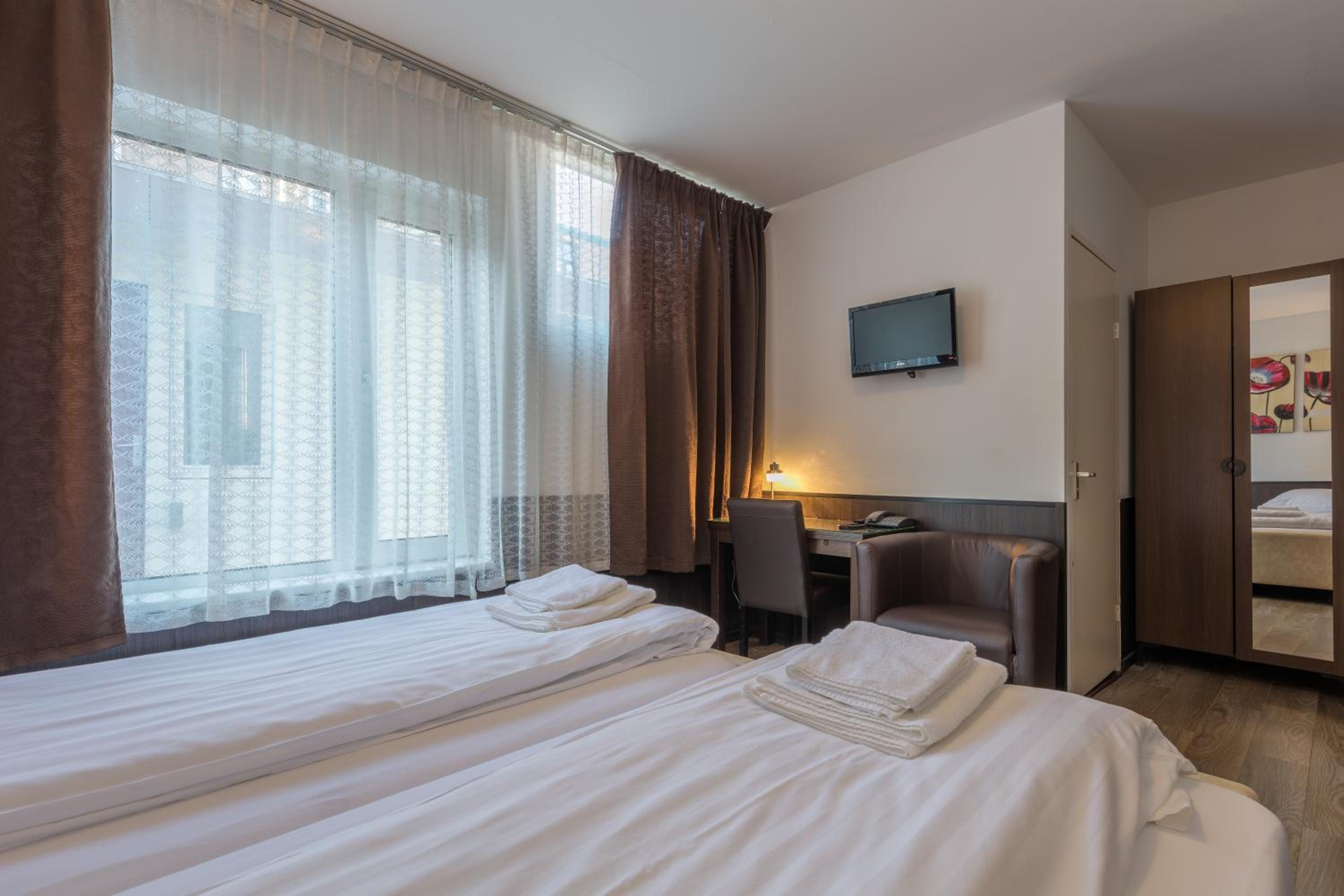 Basic Double Room - Photo 5