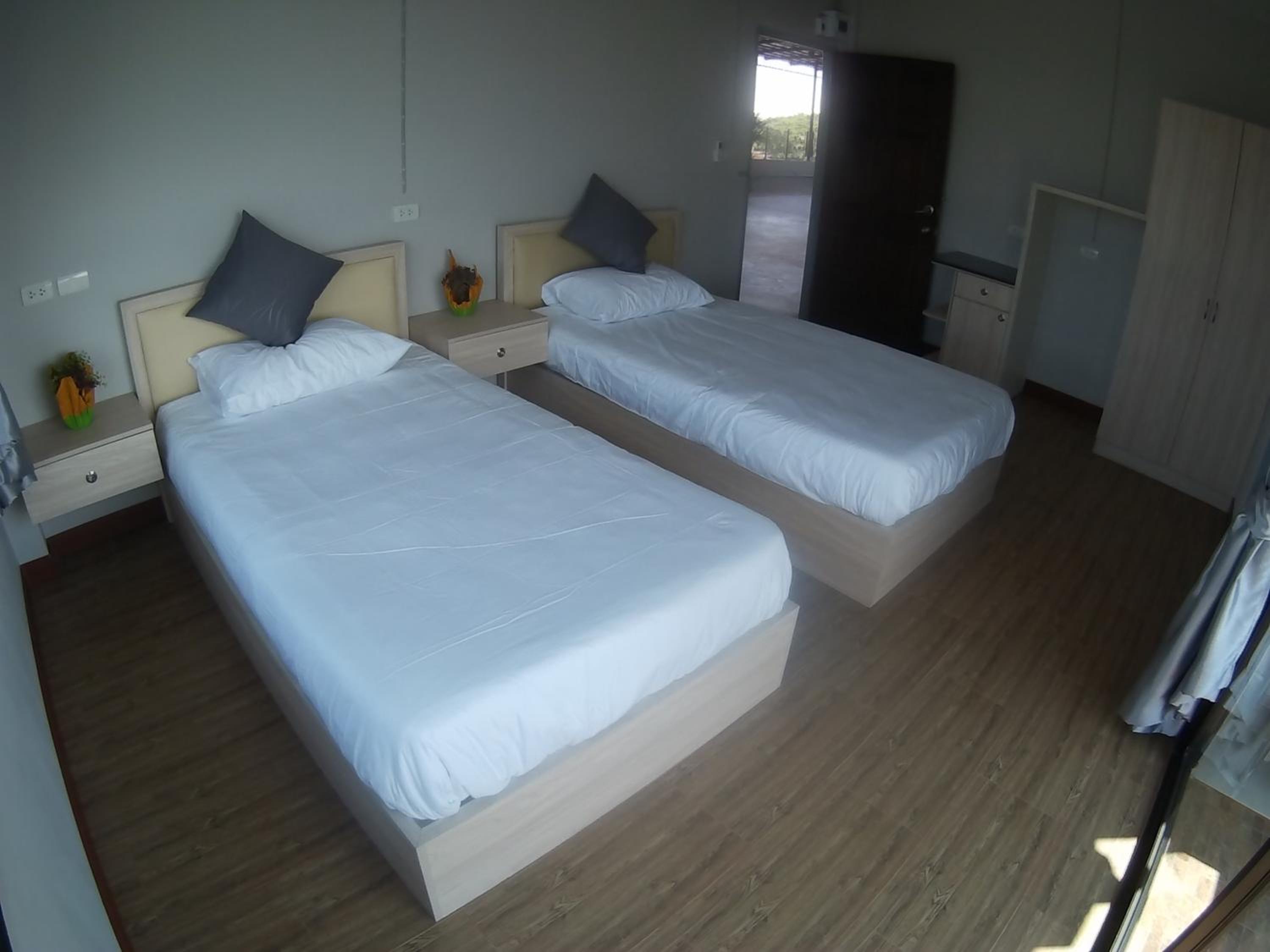 Apartment with Lake View photo 1