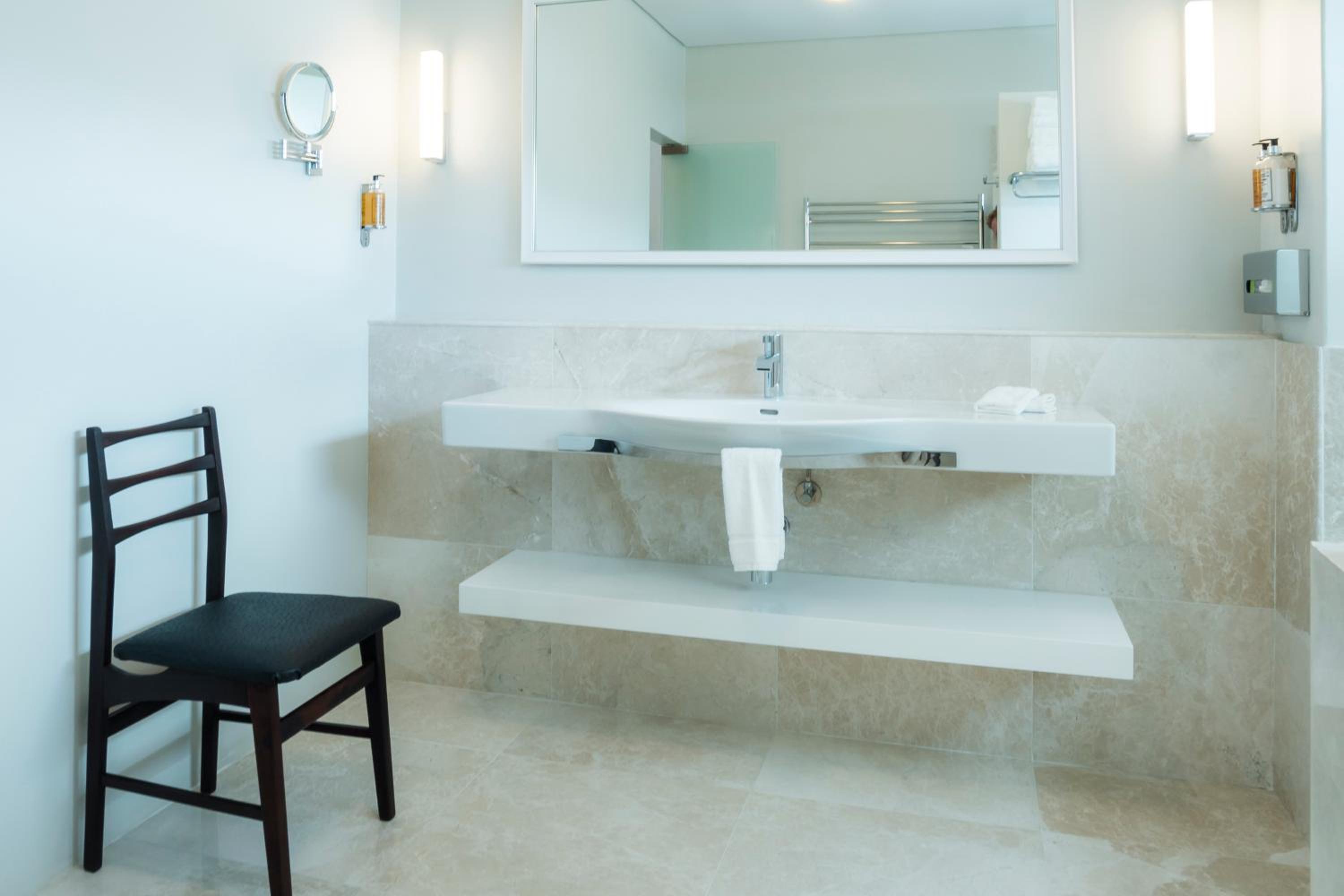 Superior Double or Twin Room with Sea View - Photo 9