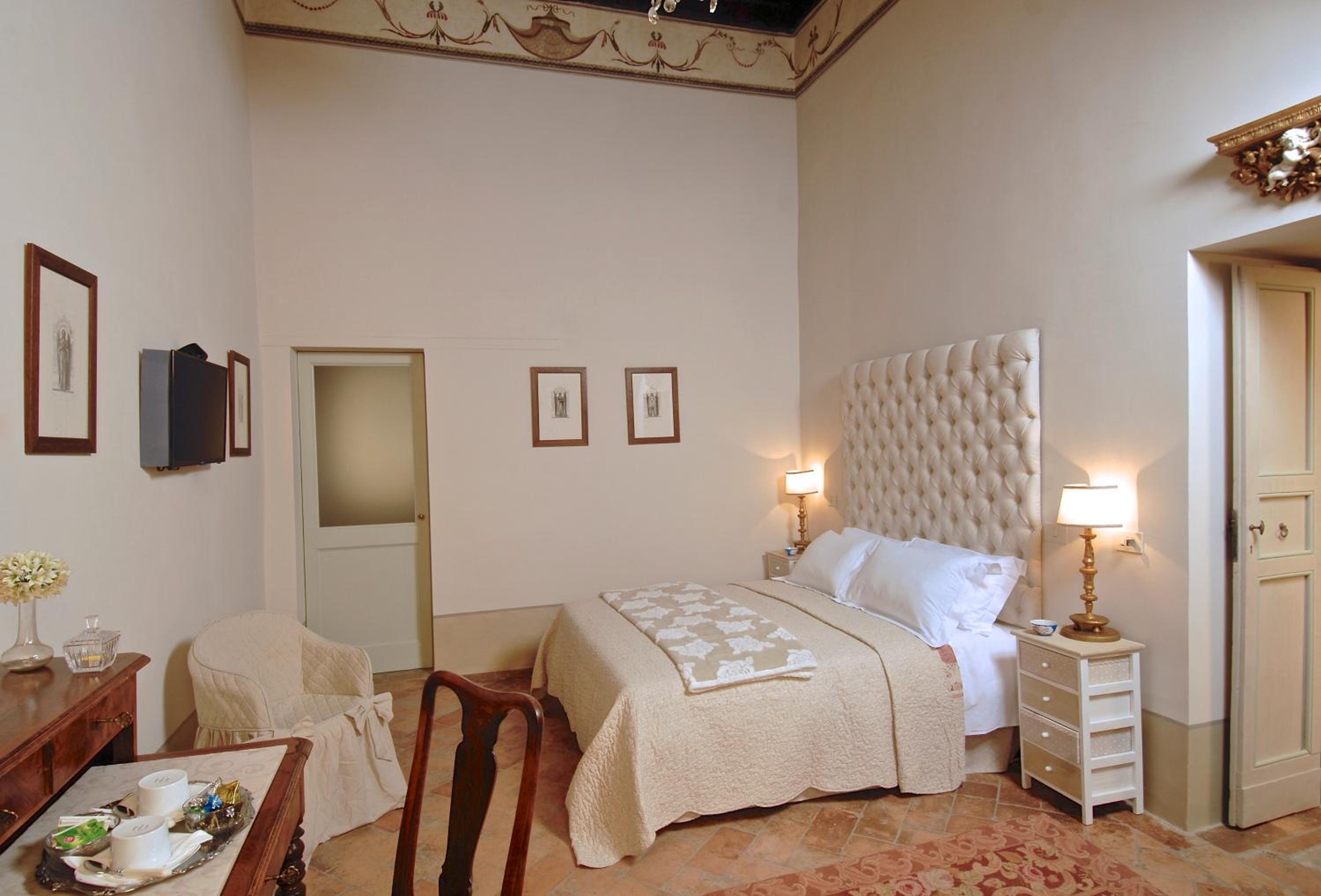 Deluxe Double Room With Shower photo 1