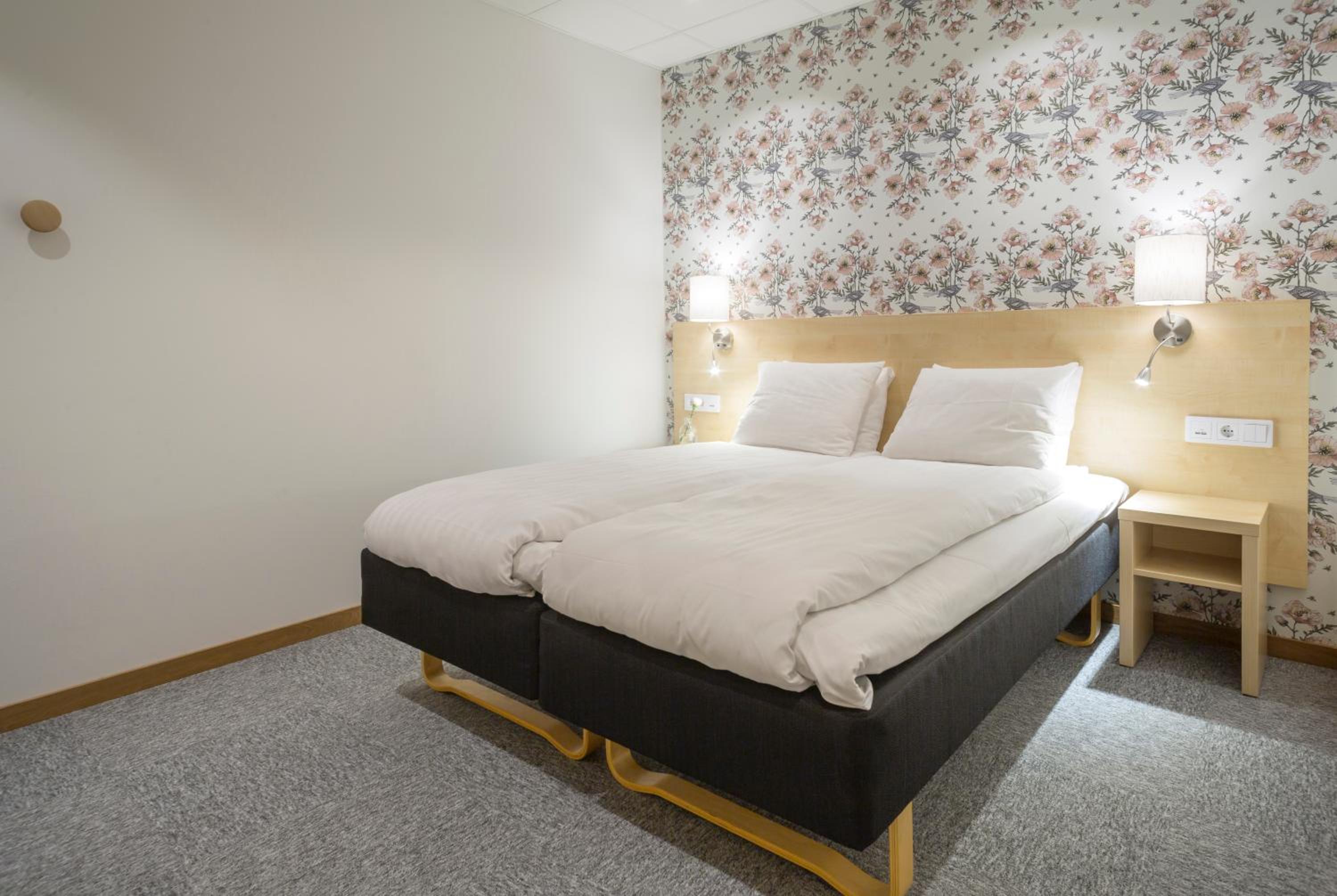 Double or Twin Room - No Window photo 1
