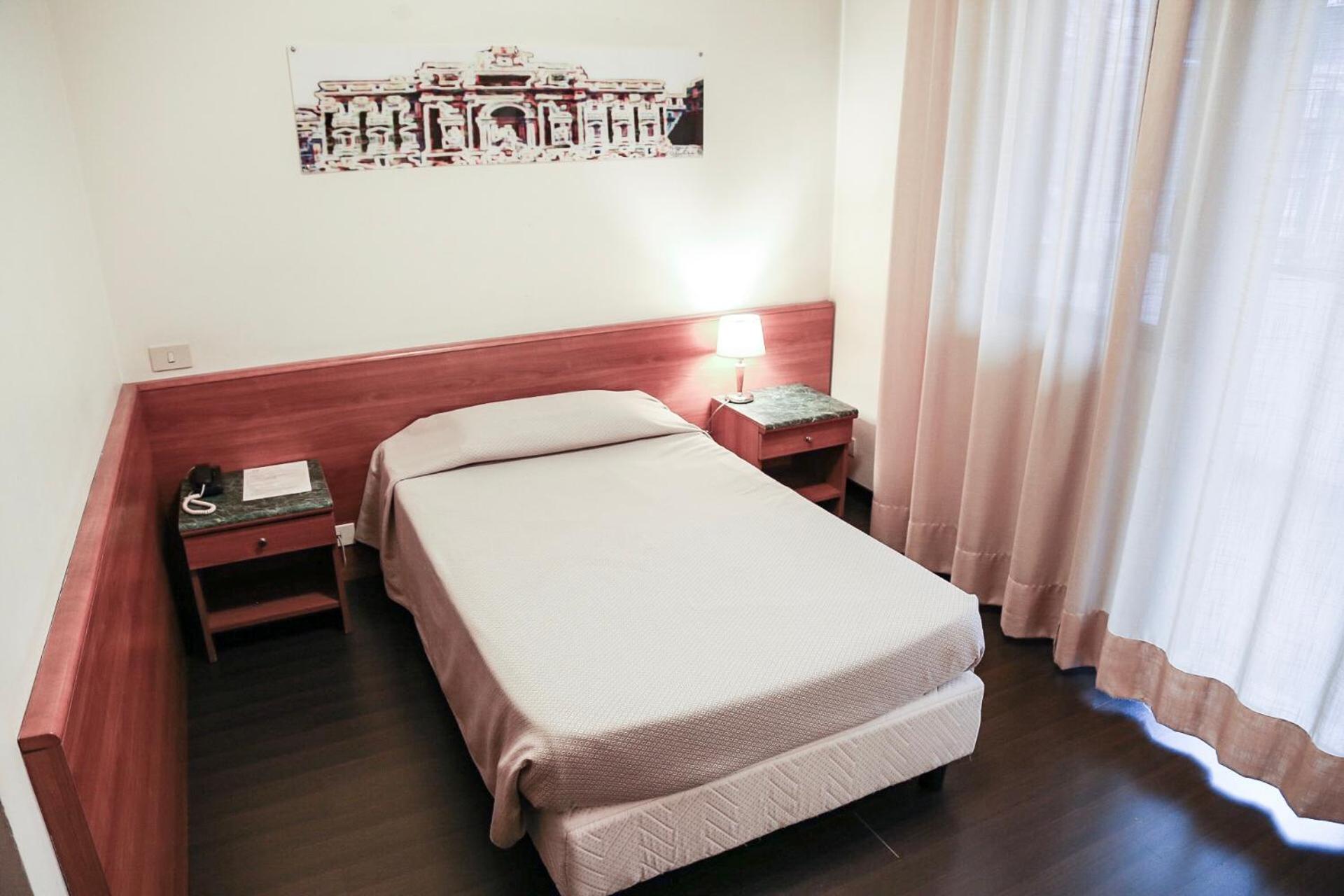 Economy Double Room photo 1