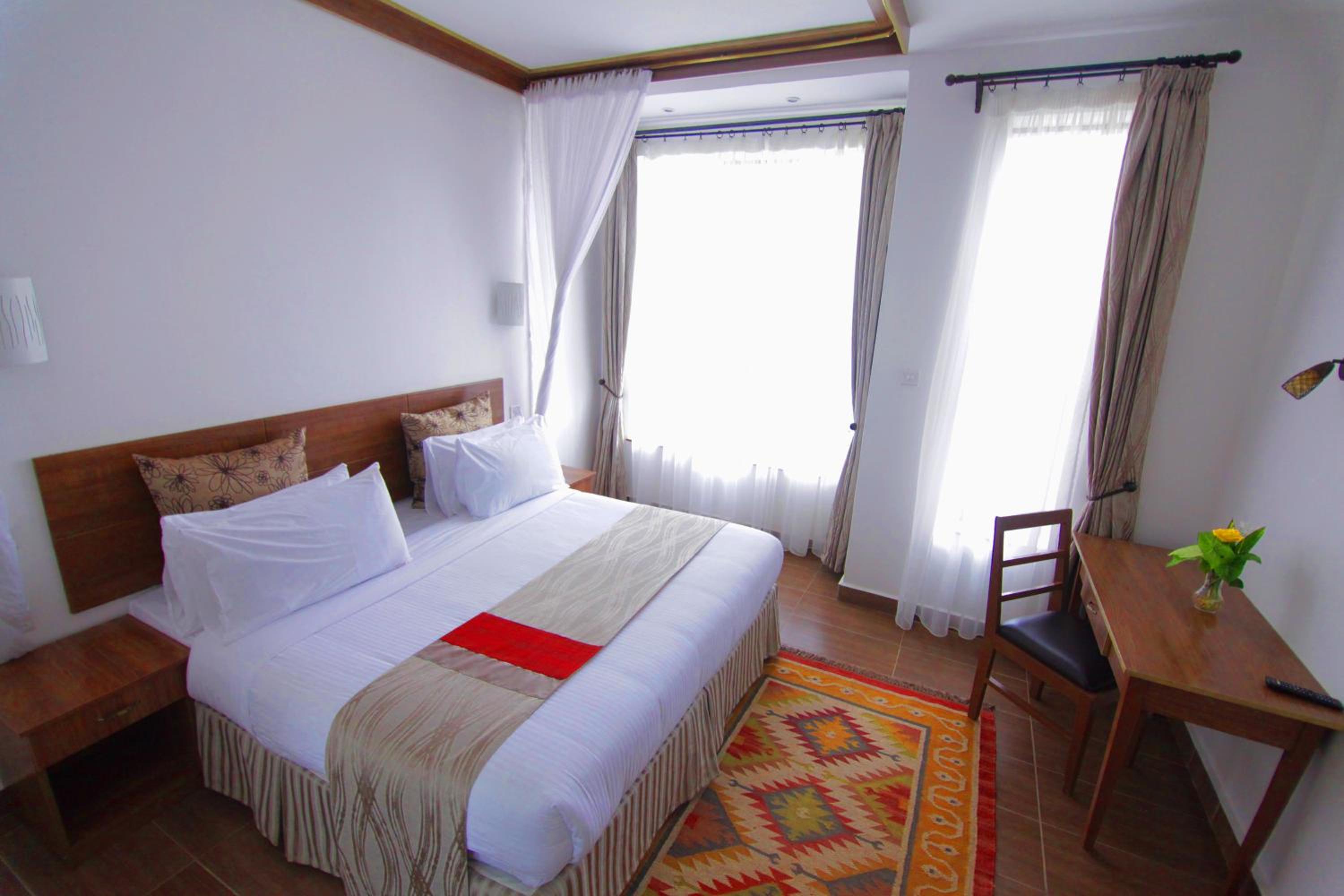Deluxe Double Room - Photo 7