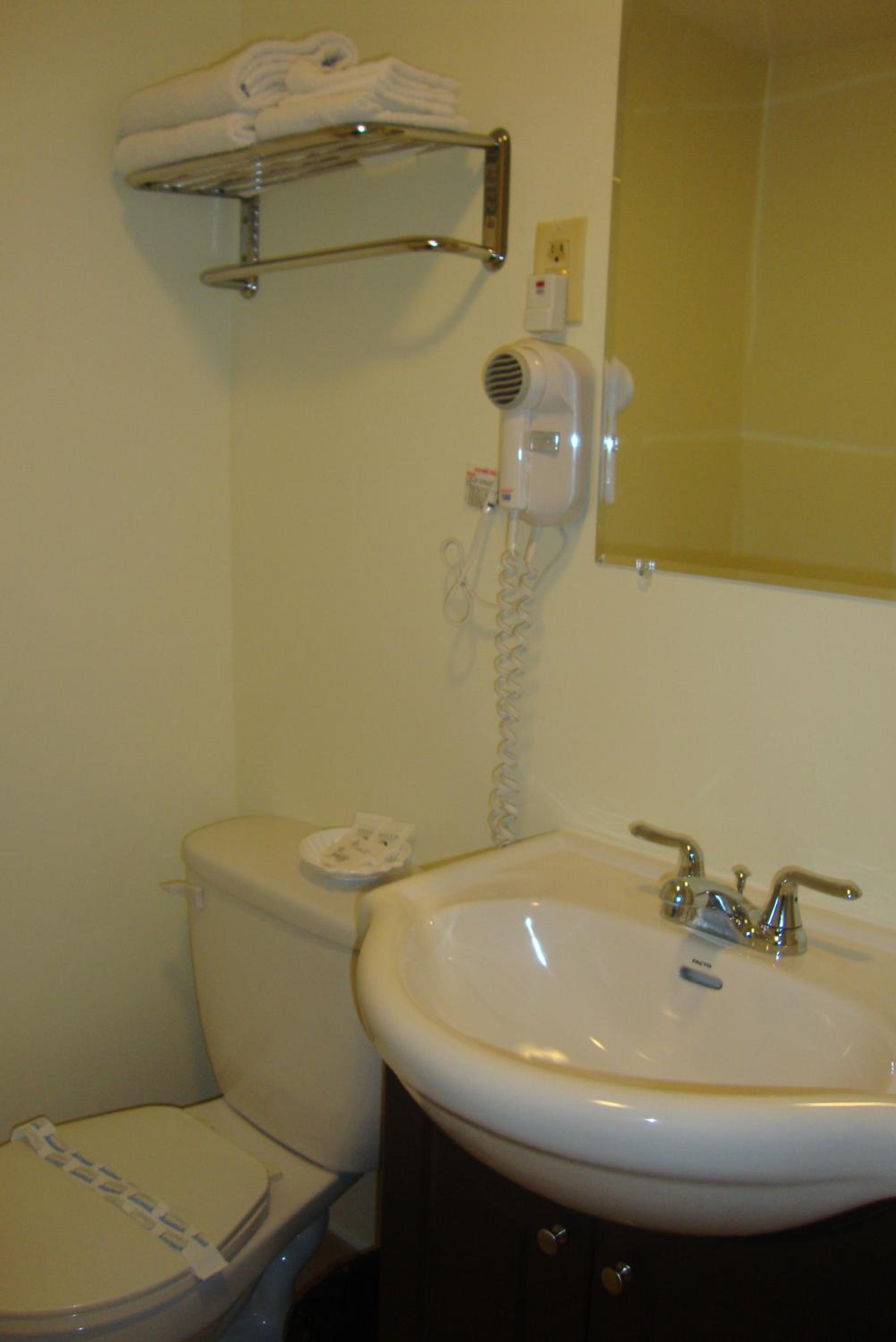 Double Room with Two Double Beds - Photo 5