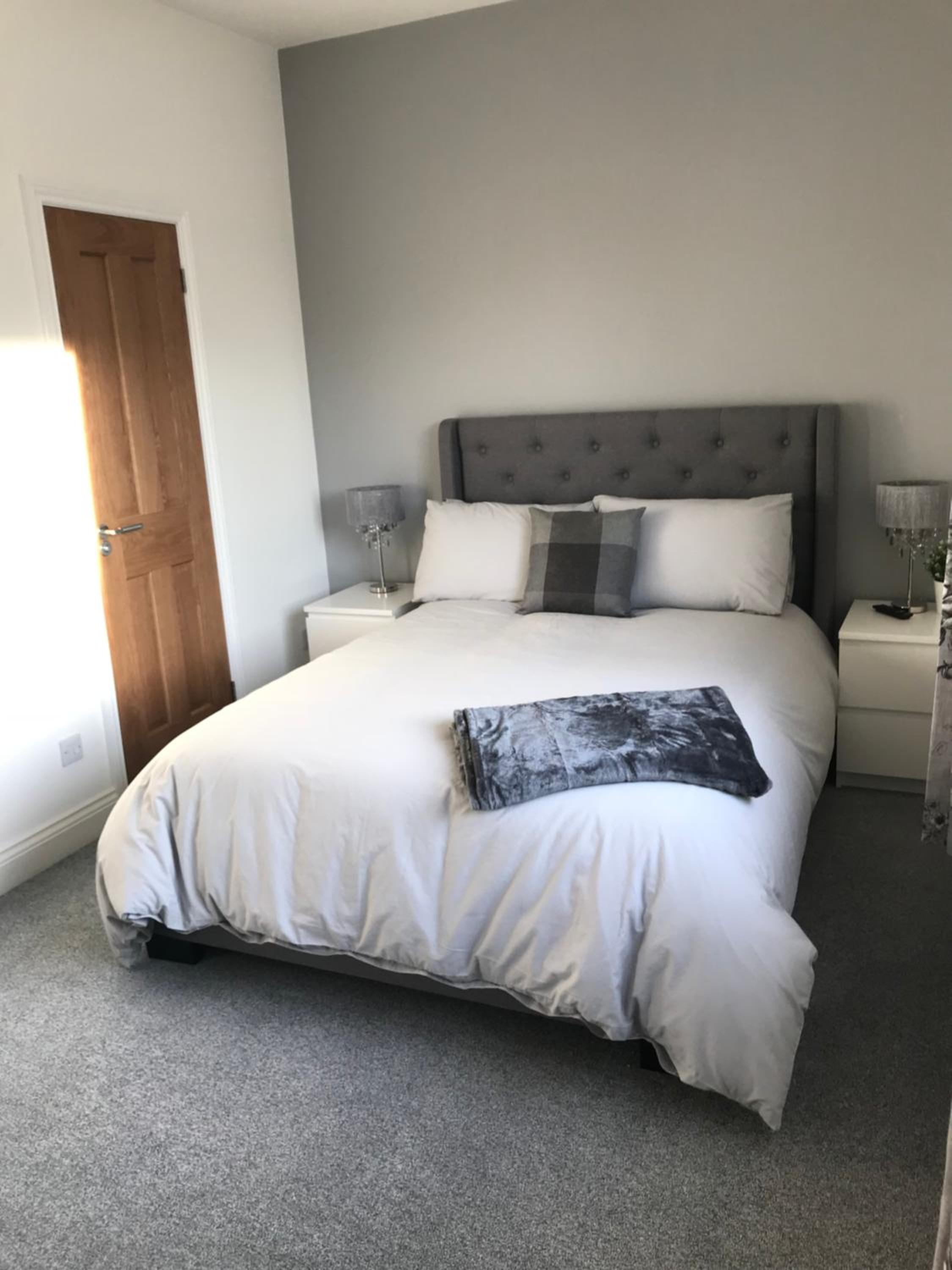 Deluxe Double Room with Shower