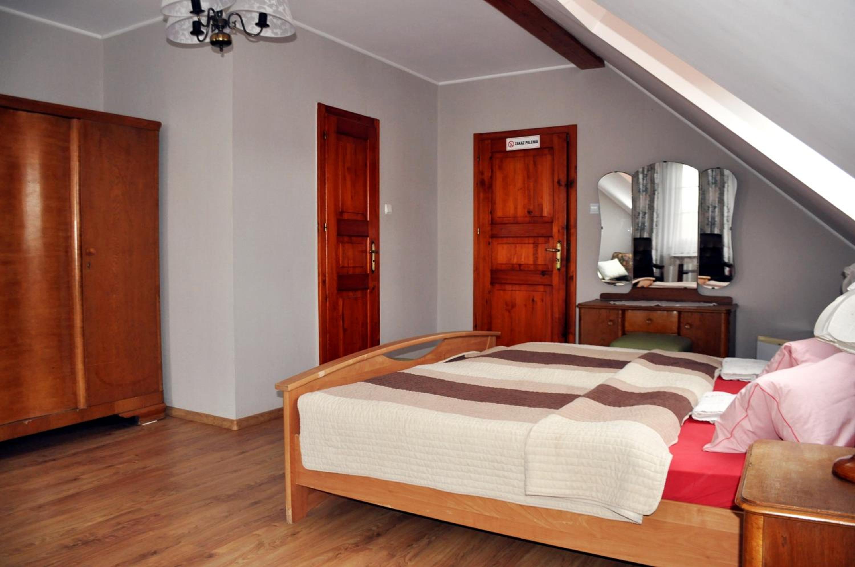 Double or Twin Room with Private Bathroom photo 1