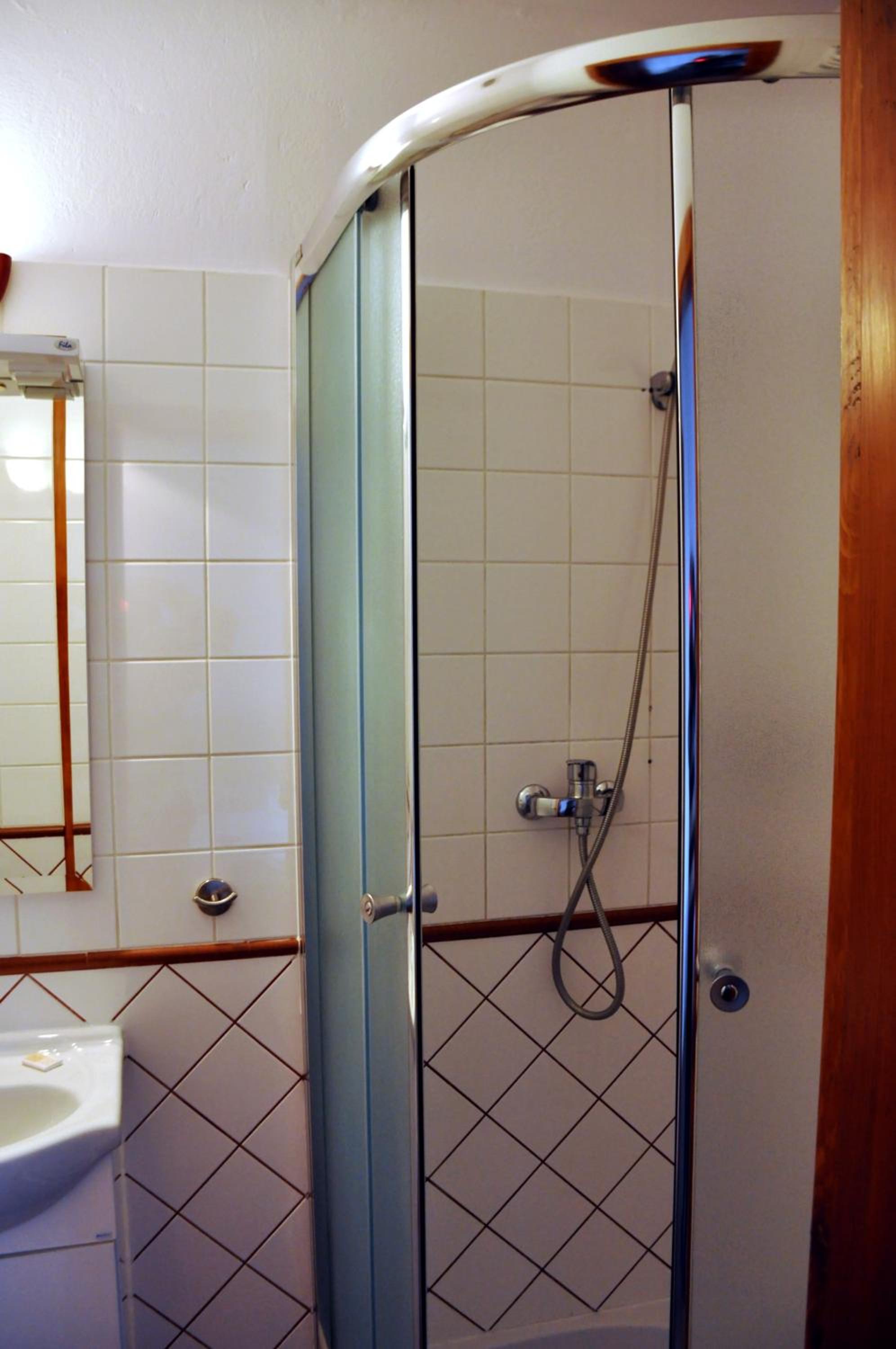 Double or Twin Room with Bathroom photo 2