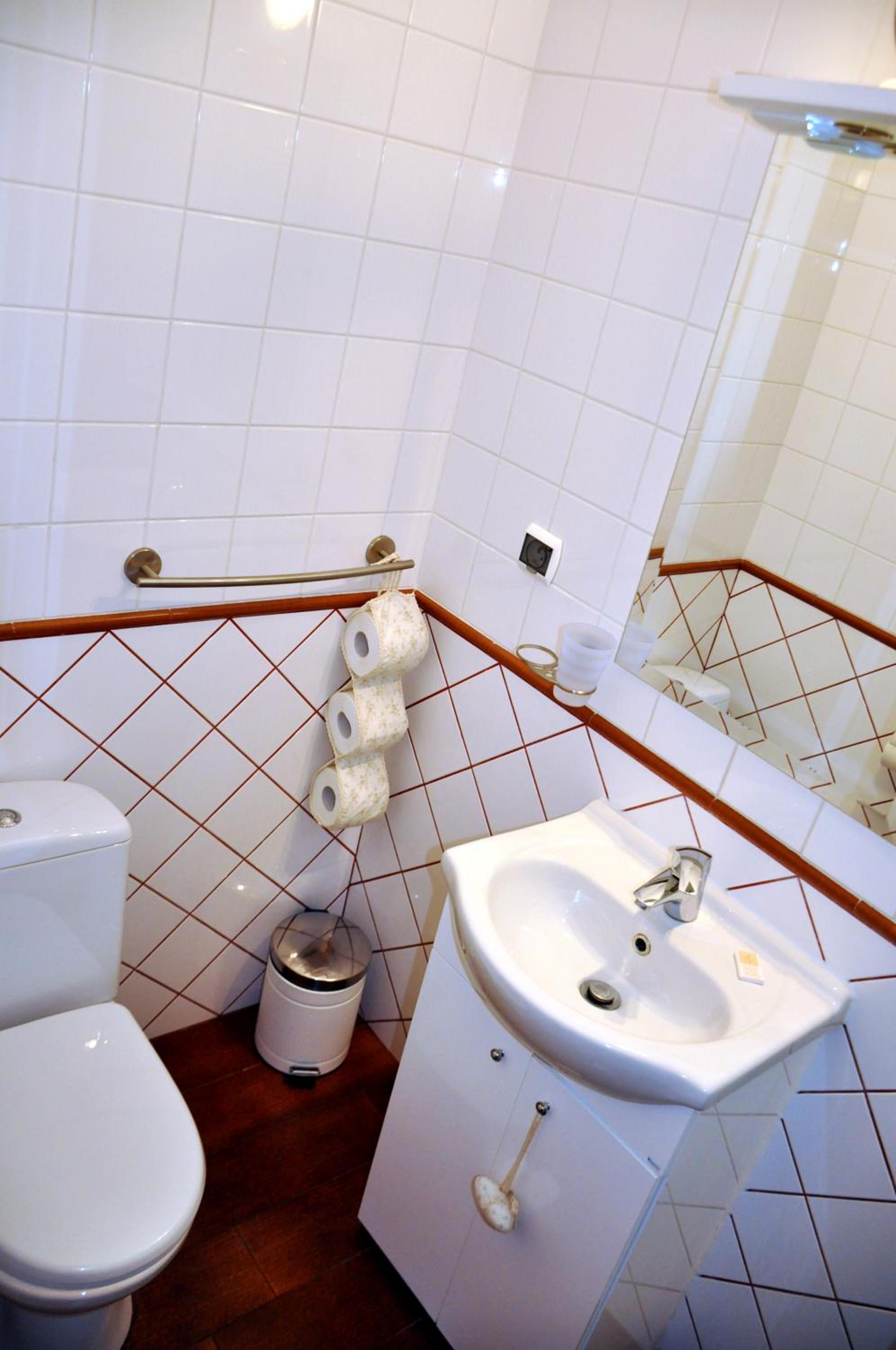 Double or Twin Room with Bathroom photo 3