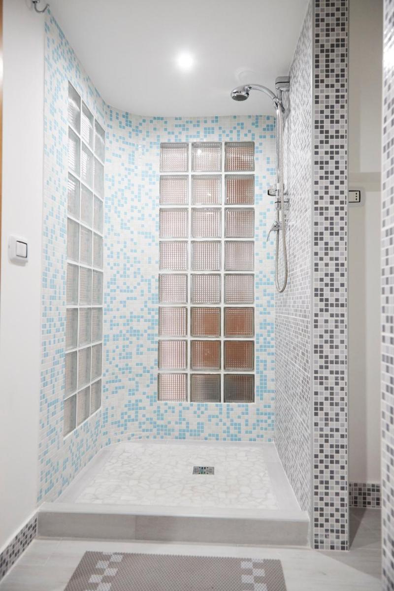 Apartment - Ground Floor photo 3