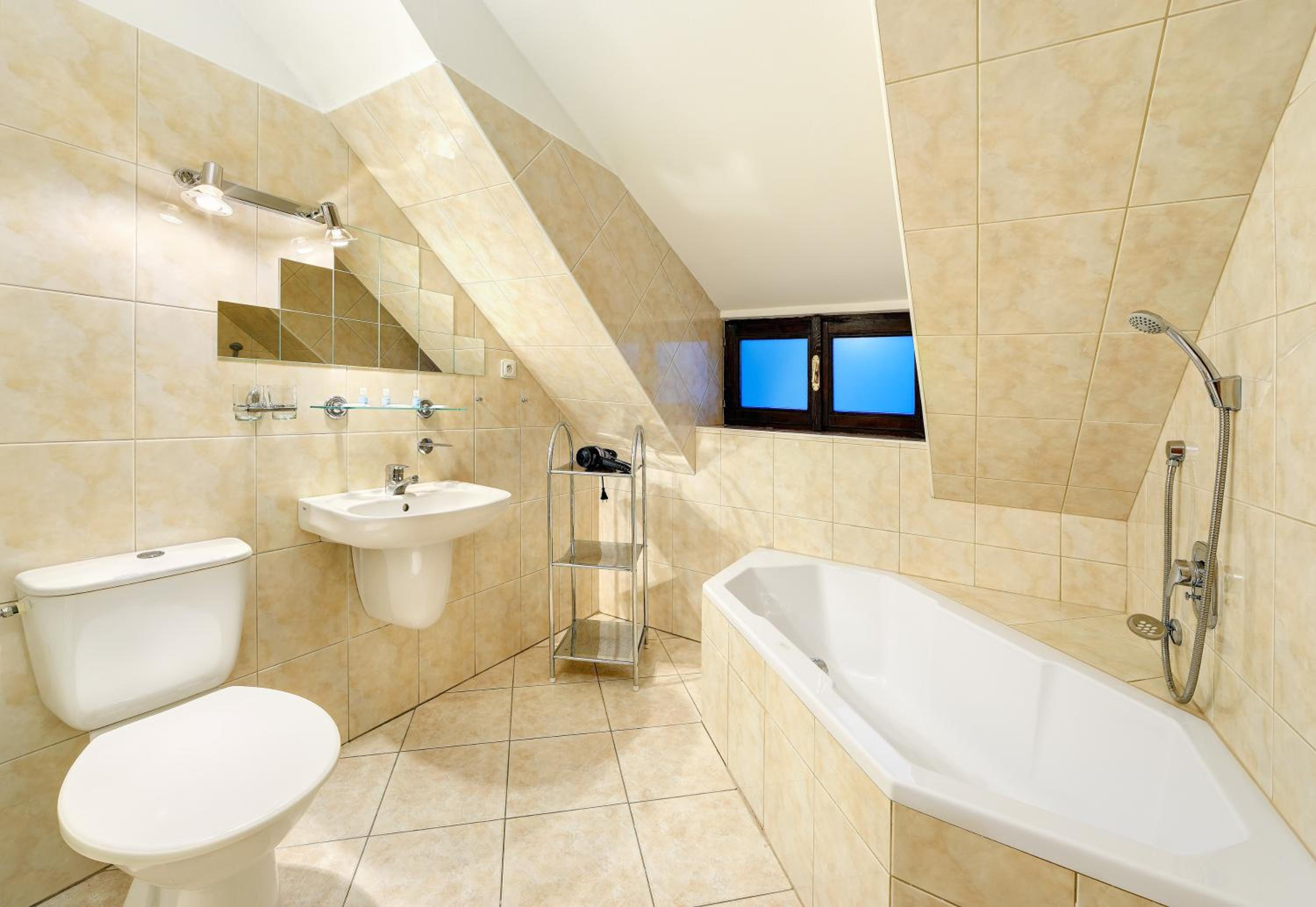 Deluxe Triple Room - Photo 14