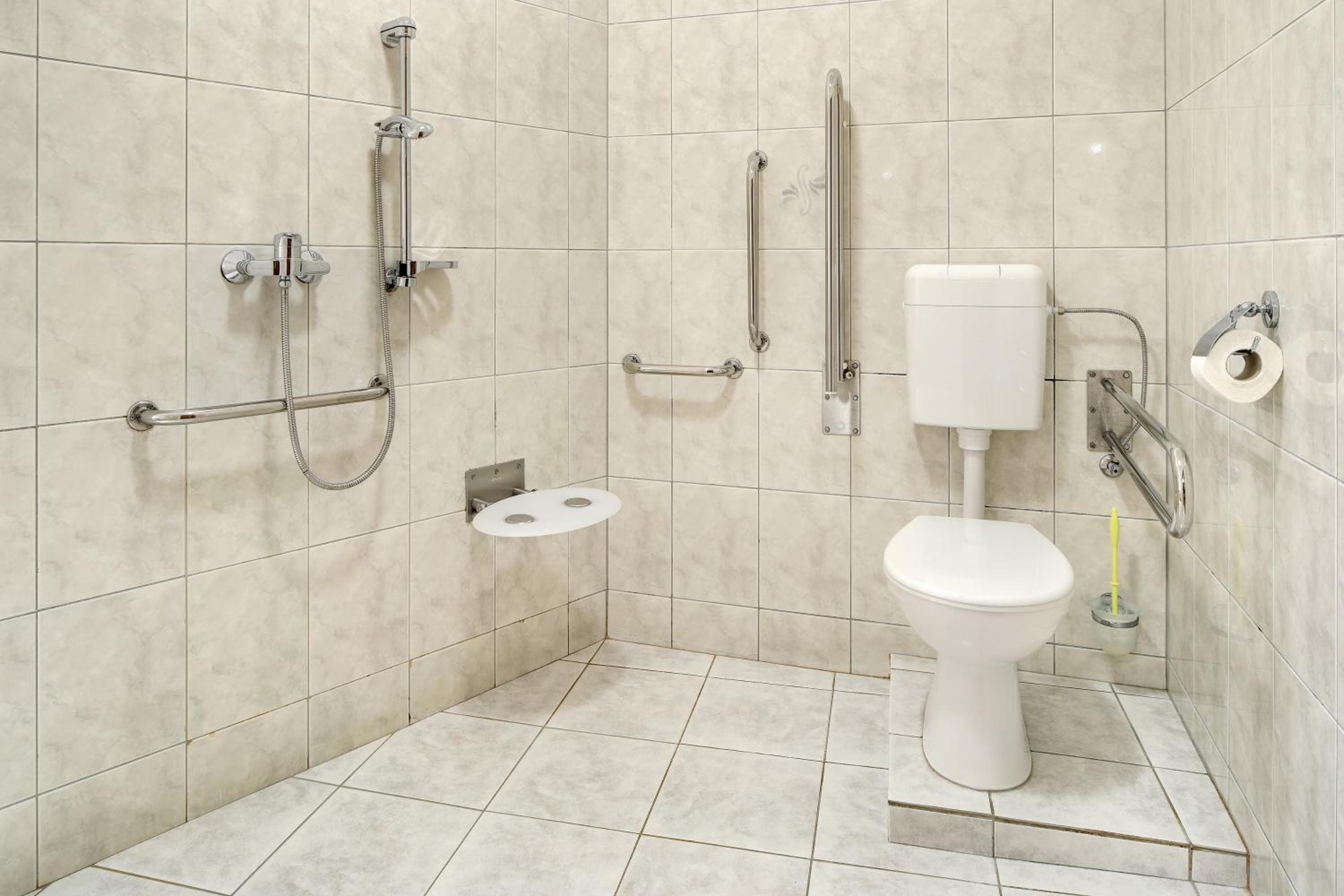 Deluxe Double or Twin Room - Disability Access - Photo 14