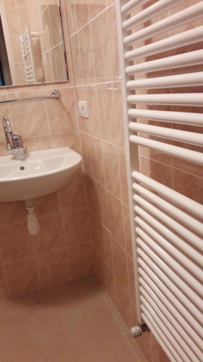 Double Room - Disability Access photo 3